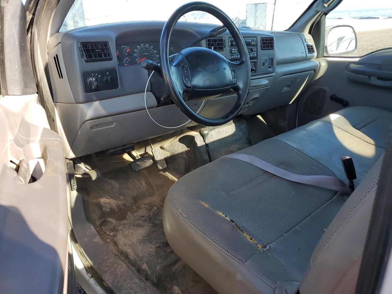 2001 Ford F250 Super Duty White vin: 1FTNX21S81ED22158