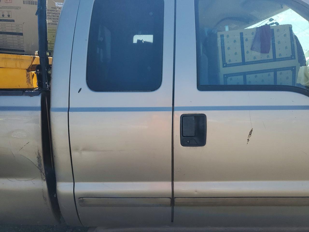 2001 Ford F250 Super Duty Tan vin: 1FTNX21S91ED61356