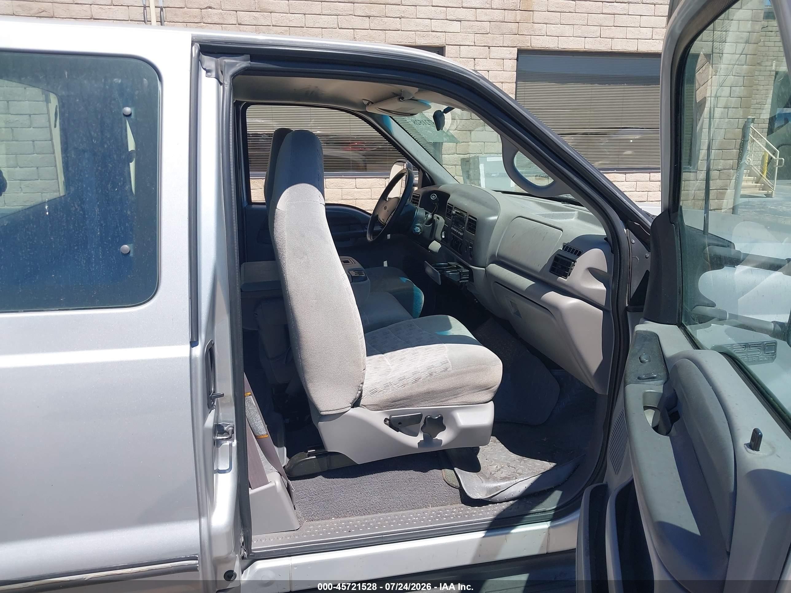 1999 Ford F-250 Lariat/xl/xlt Silver vin: 1FTNX21S9XED03319