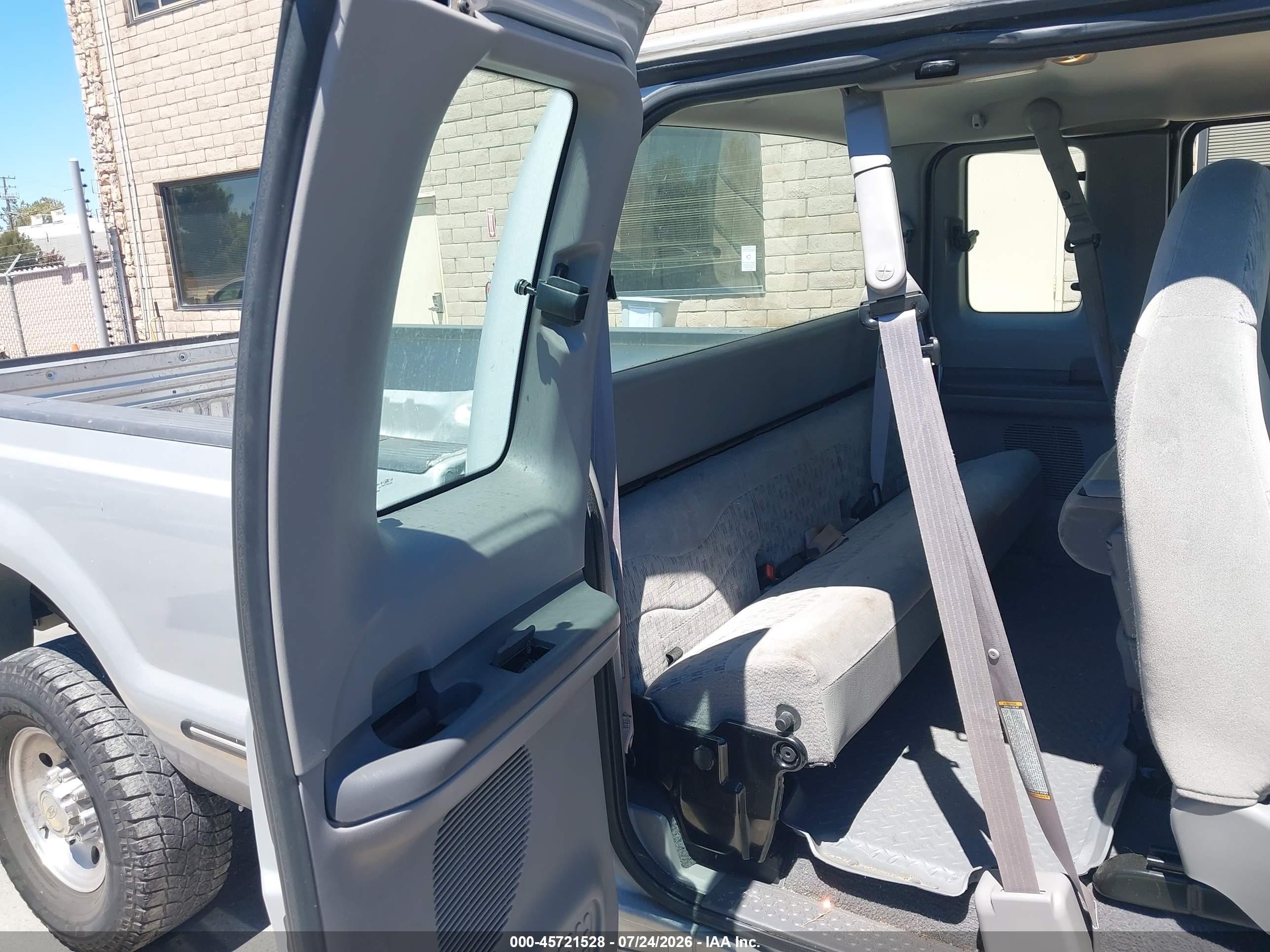 1999 Ford F-250 Lariat/xl/xlt Silver vin: 1FTNX21S9XED03319