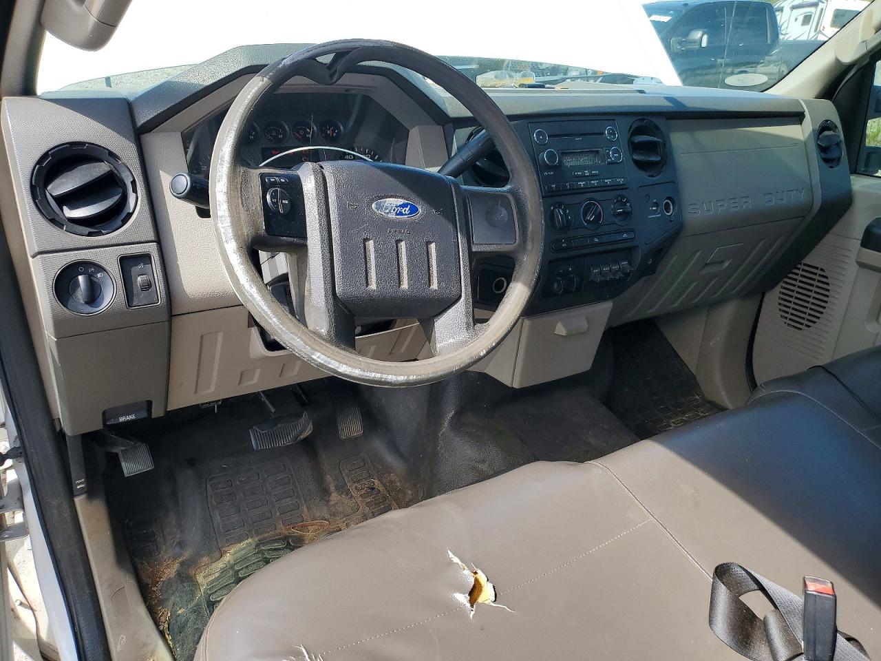 2010 Ford F250 Super Duty White vin: 1FTNX2A59AEA53064