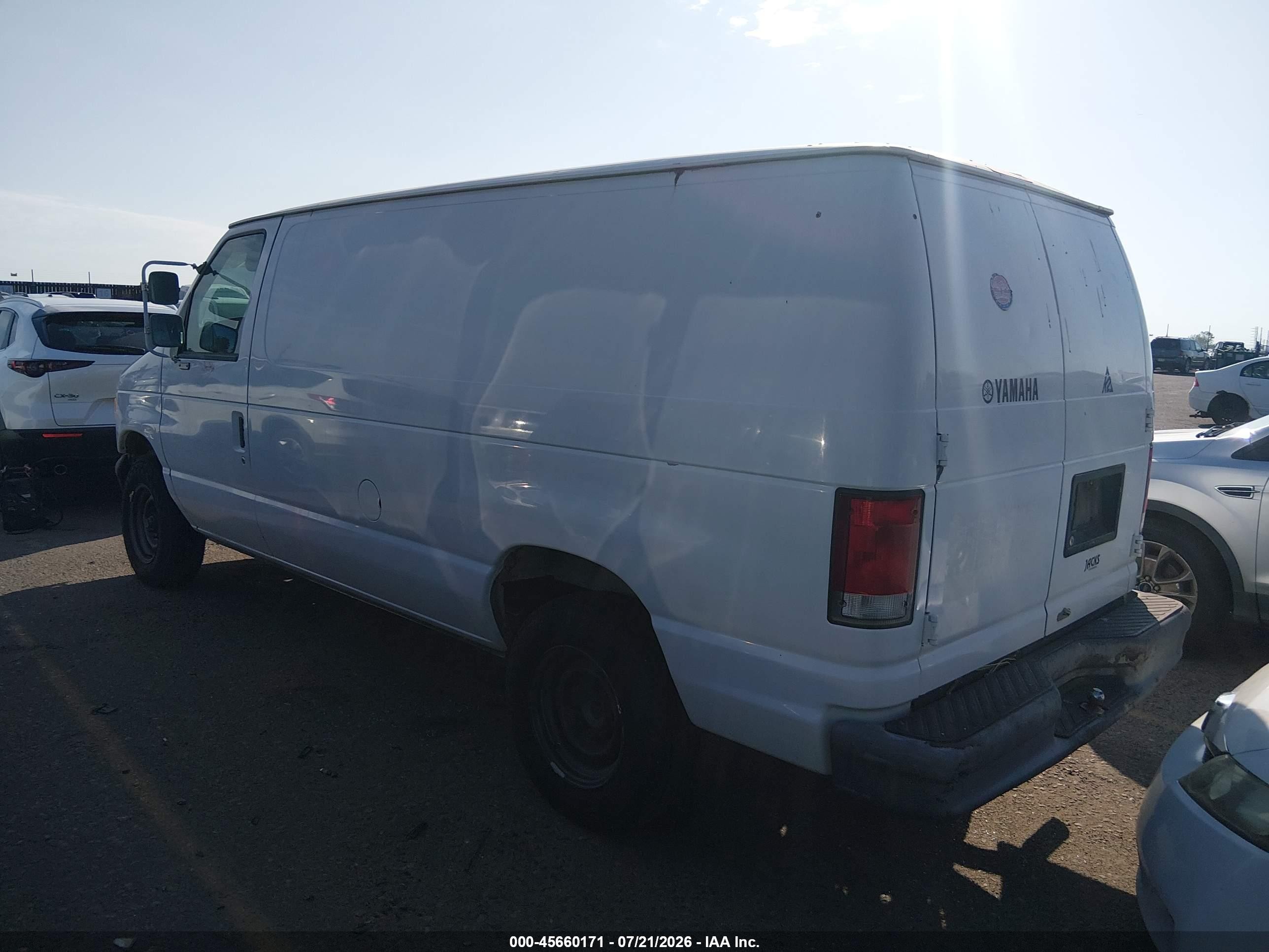 2000 Ford E-250 Commercial White vin: 1FTPE2427YHB17840