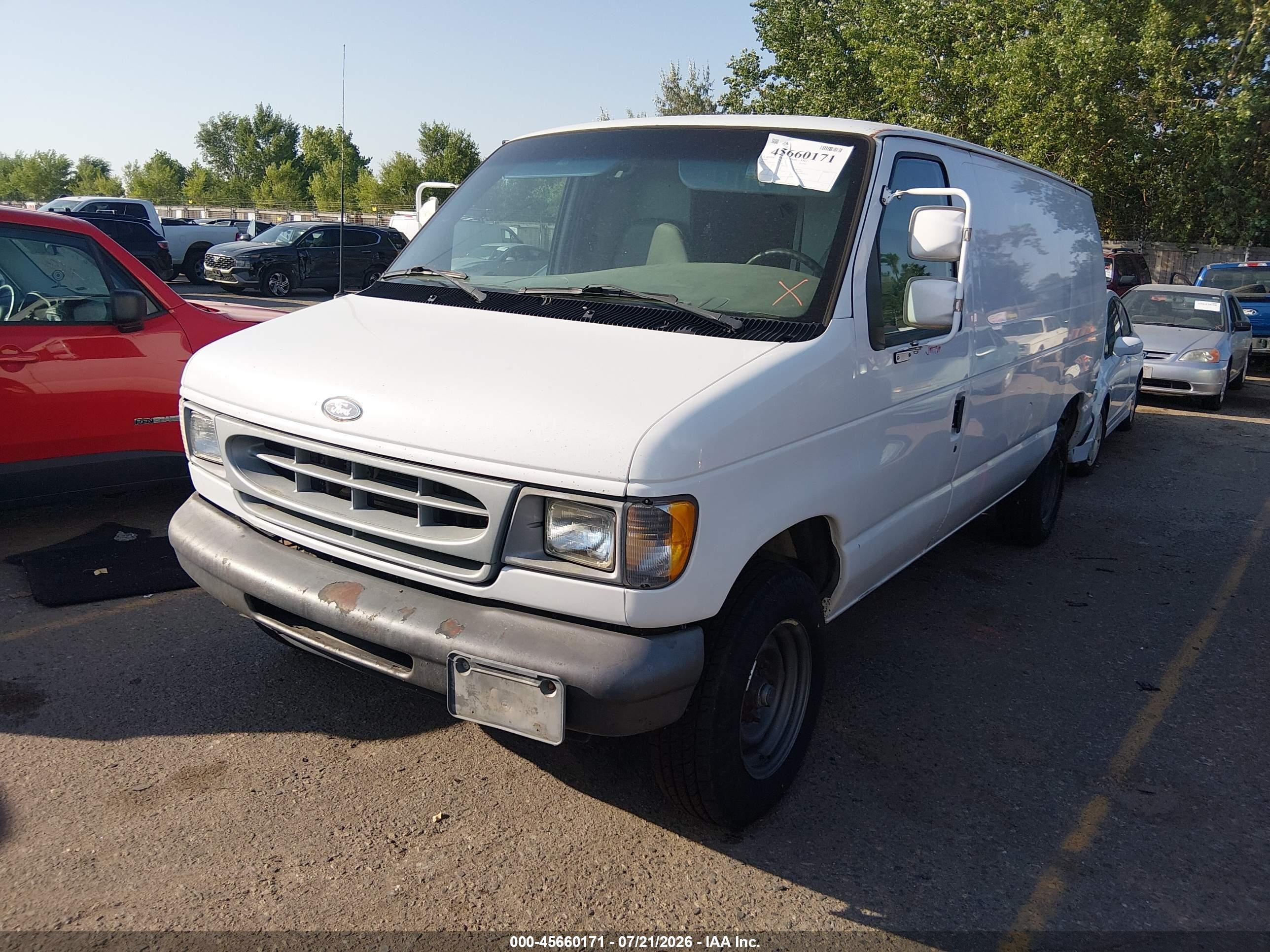 2000 Ford E-250 Commercial White vin: 1FTPE2427YHB17840
