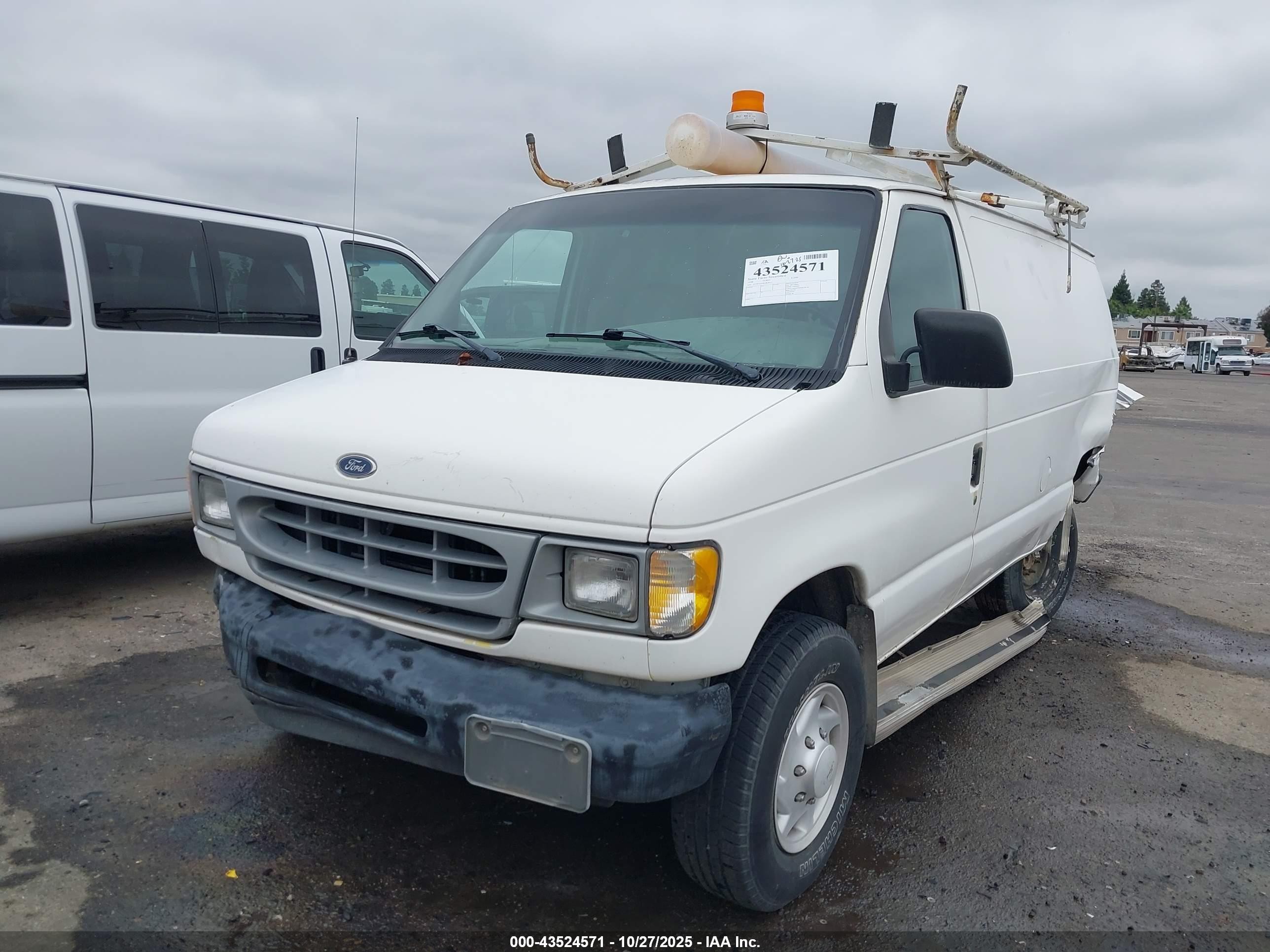 1998 Ford E-250 Commercial White vin: 1FTPE2429WHB28111