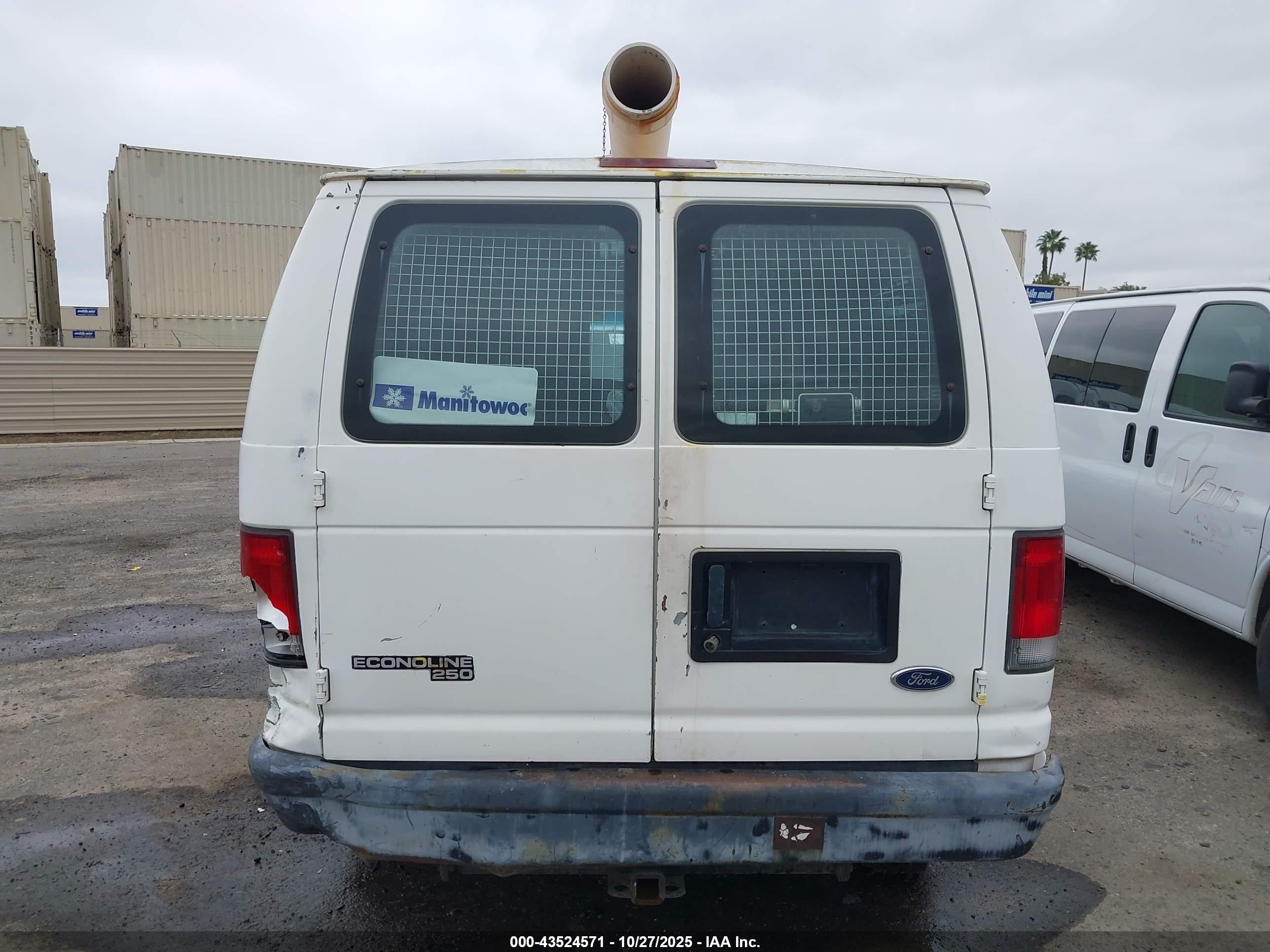 1998 Ford E-250 Commercial White vin: 1FTPE2429WHB28111