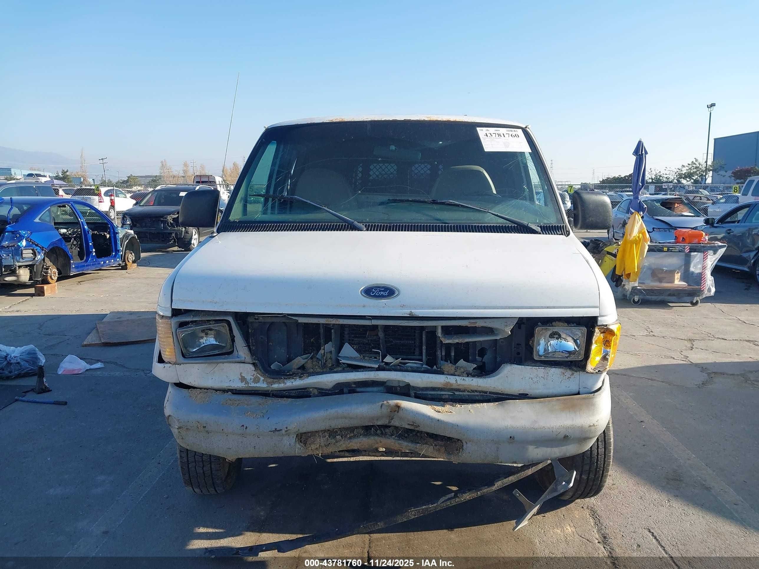 1998 Ford E-250 Commercial/recreational White vin: 1FTPE24L5WHB75421