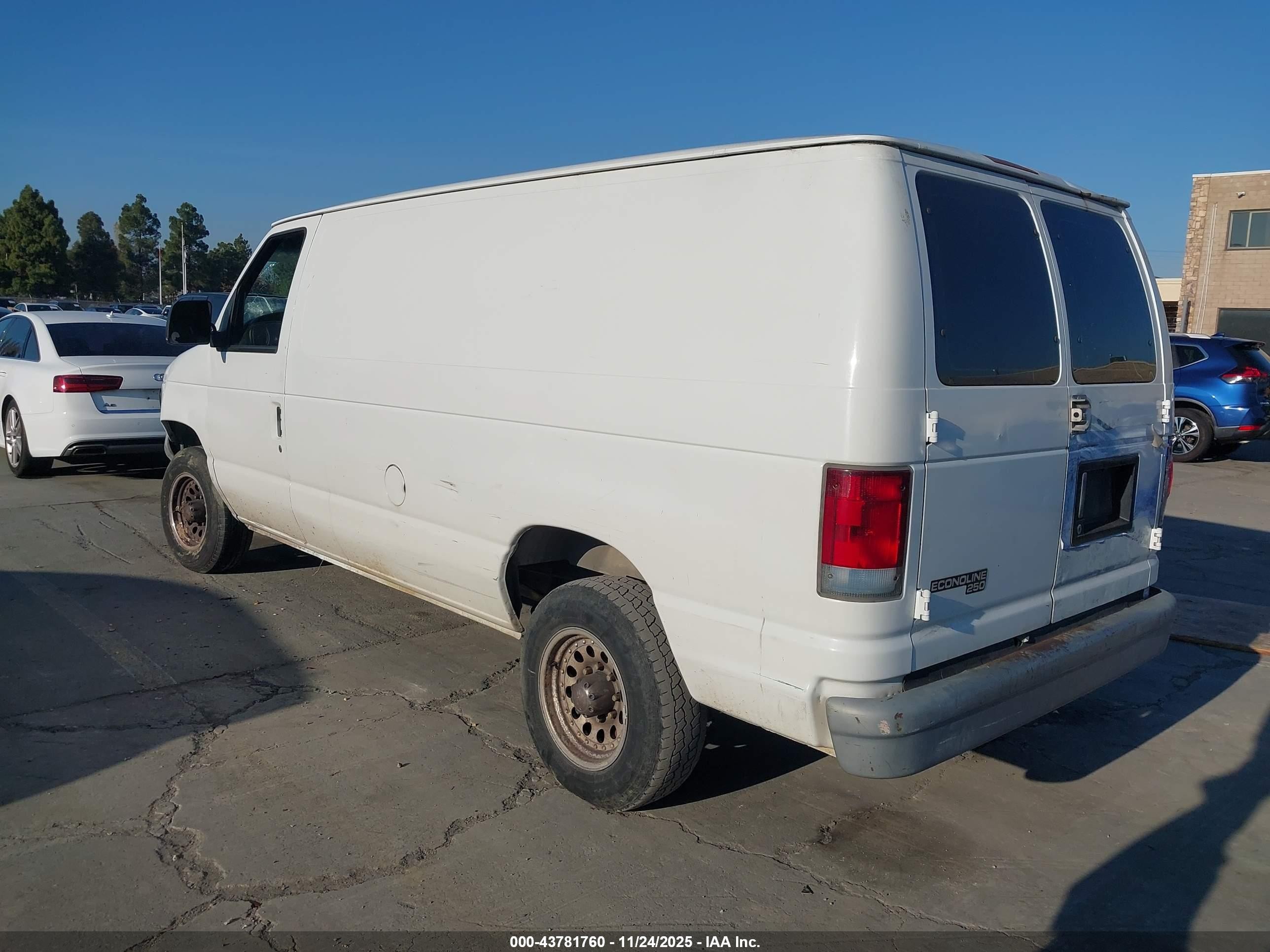 1998 Ford E-250 Commercial/recreational White vin: 1FTPE24L5WHB75421