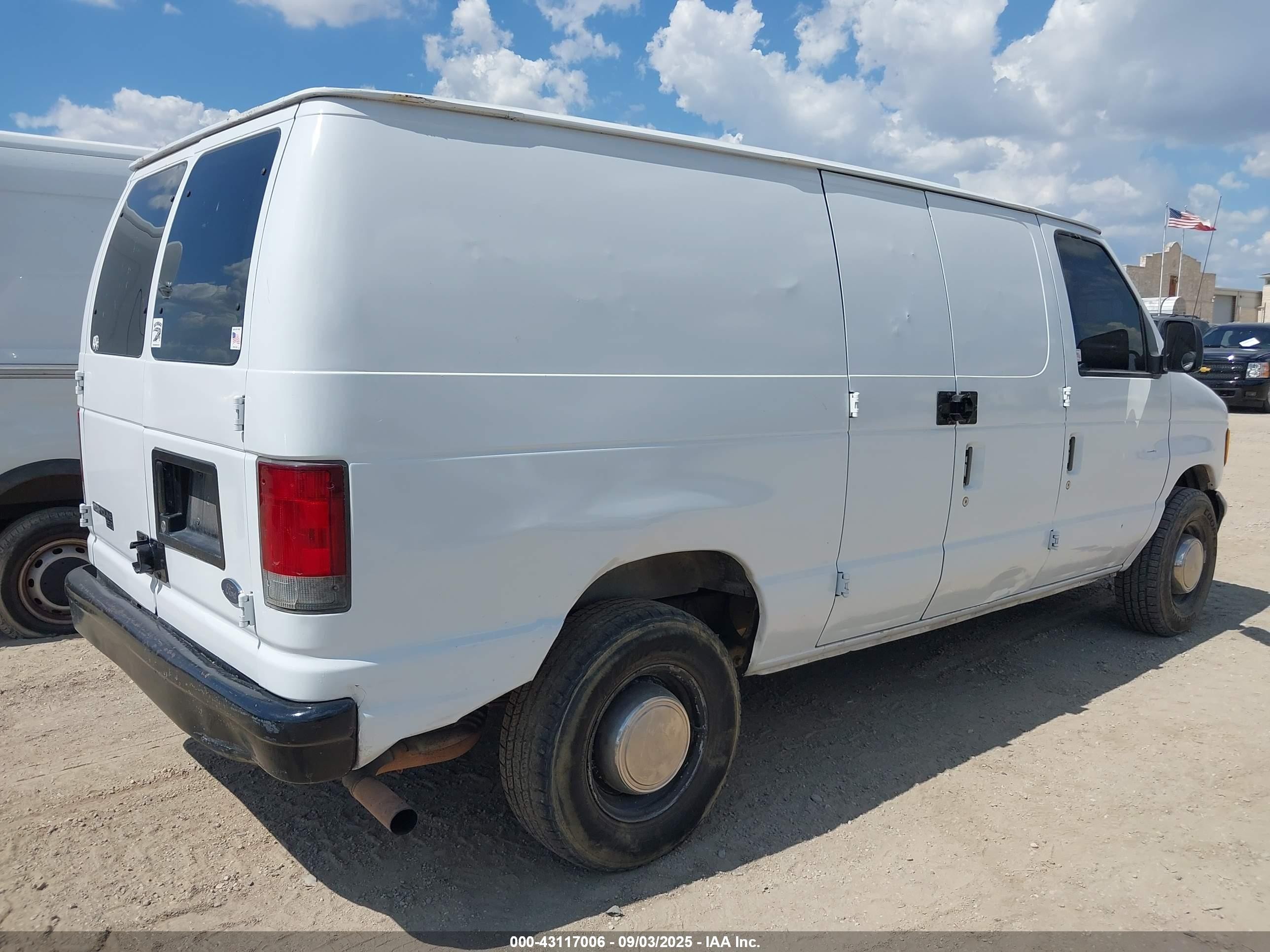 1998 Ford E-250 Commercial/recreational White vin: 1FTPE24L8WHA60666