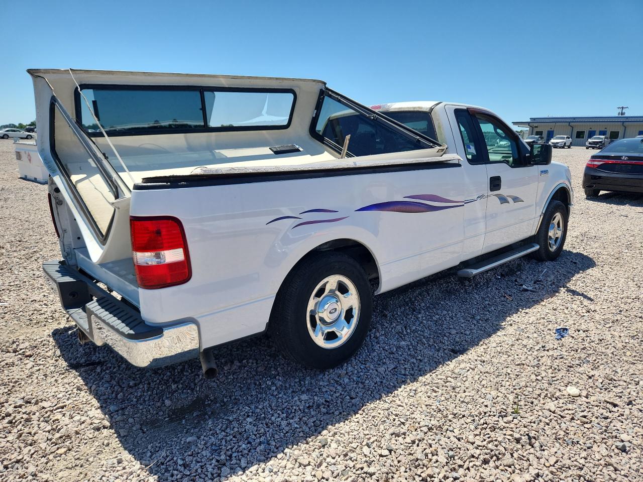 2005 Ford F150 White vin: 1FTPF12505NA10890