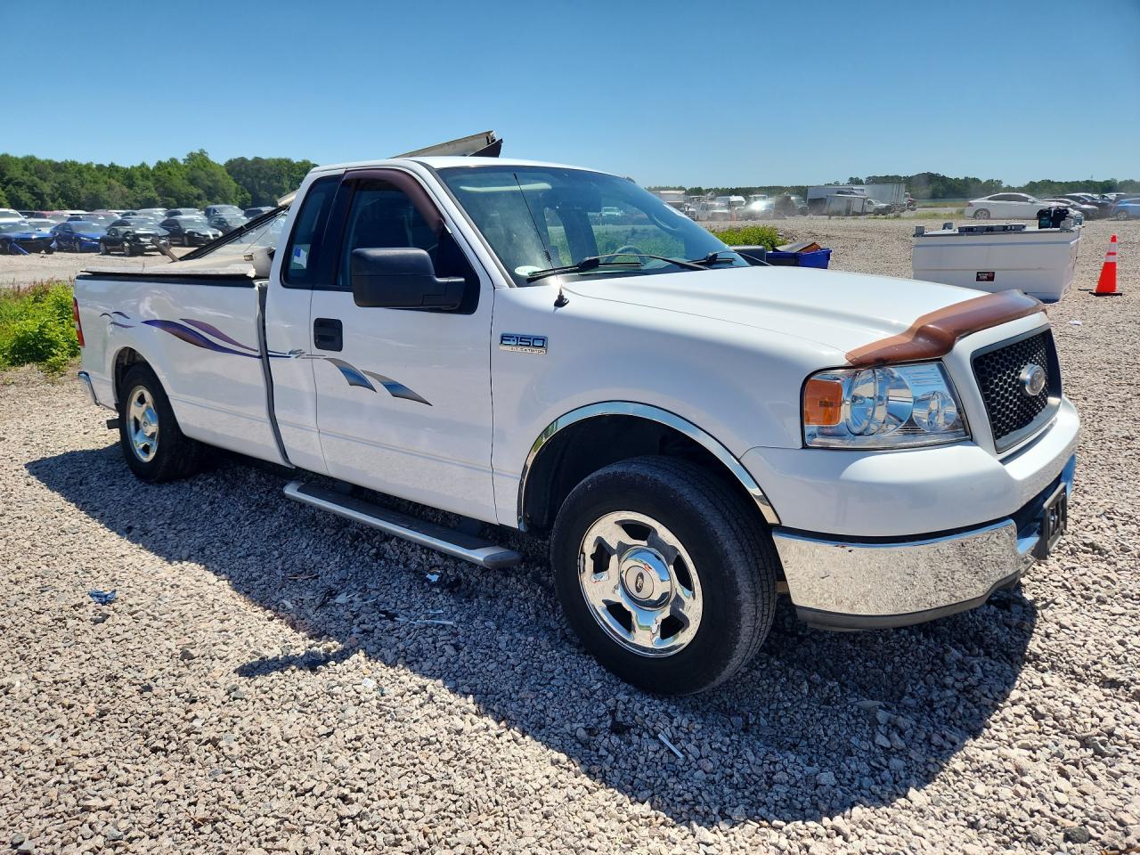 2005 Ford F150 White vin: 1FTPF12505NA10890