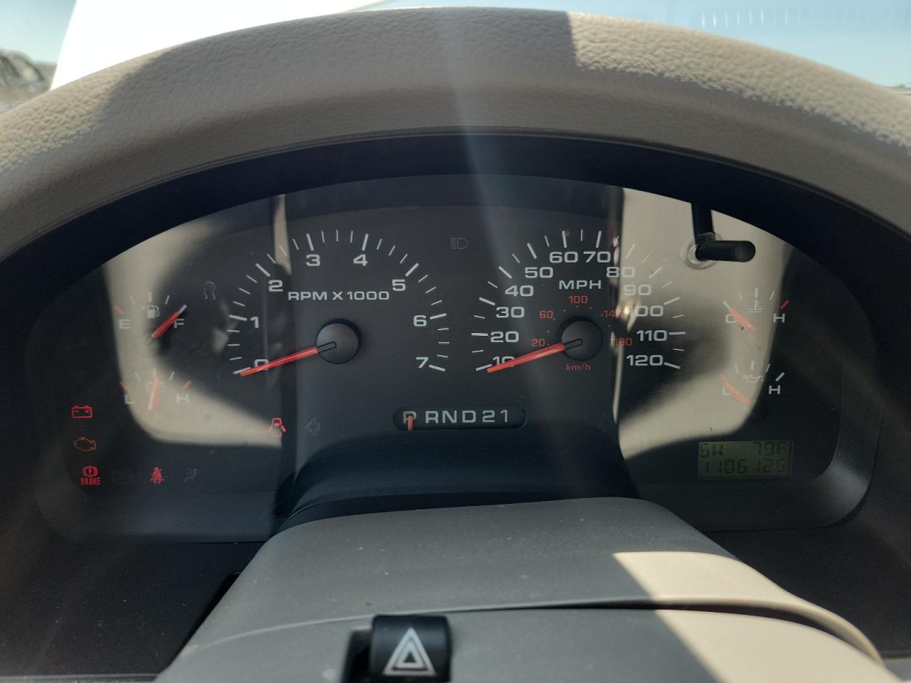 2005 Ford F150 White vin: 1FTPF12505NA10890