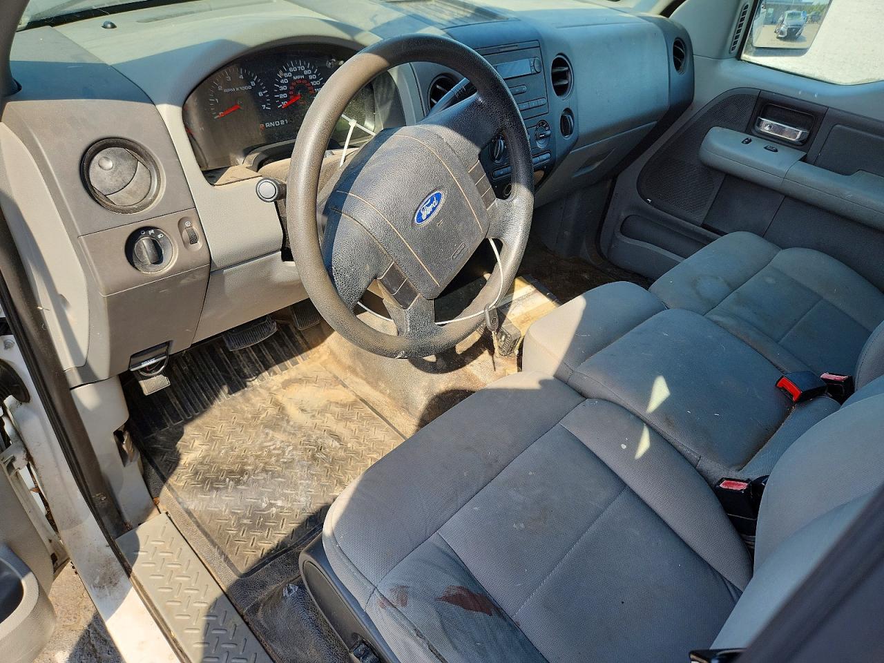 2007 Ford F150 White vin: 1FTPF12V37KC40251