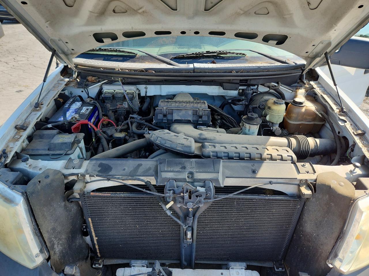 2007 Ford F150 White vin: 1FTPF12V37KC40251