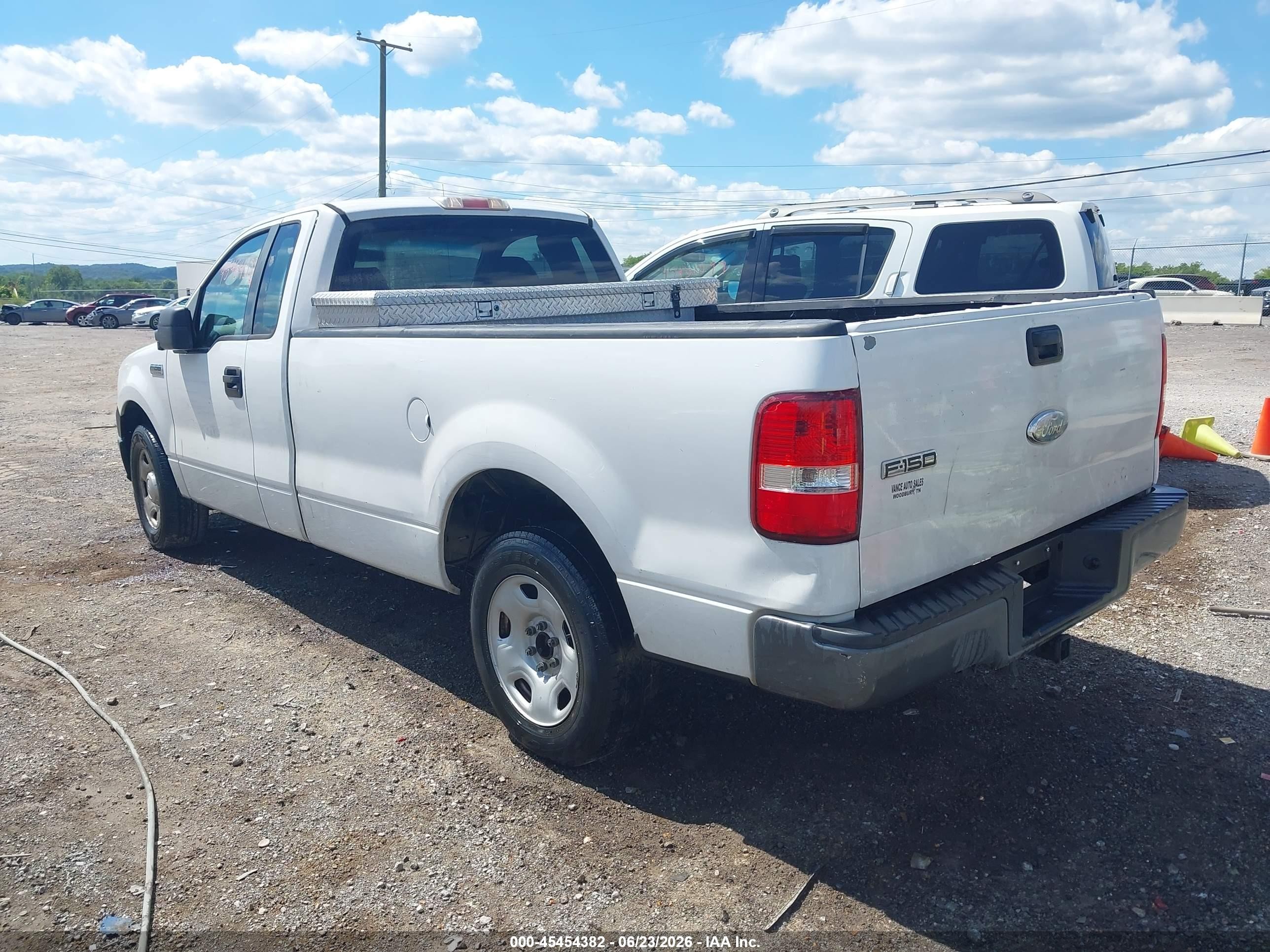 2007 Ford F-150 Xl/xlt White vin: 1FTPF12V47KC35740