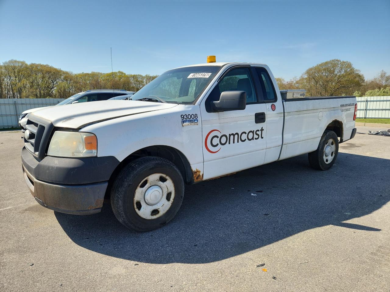 2007 Ford F150 White vin: 1FTPF12V47KC40209 Damage: Left Front Fender, Rust, 3 To 4 Inches
