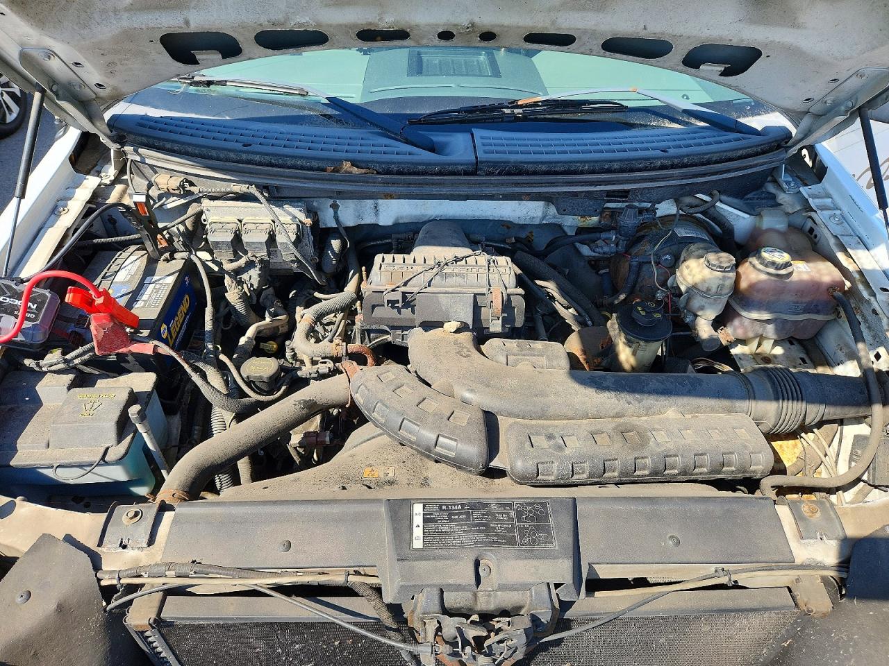 2007 Ford F150 White vin: 1FTPF12V47KC40209