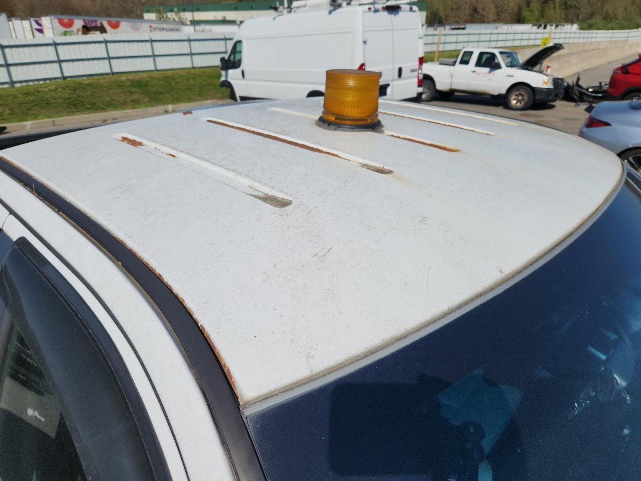 2007 Ford F150 White vin: 1FTPF12V47KC40209 Damage: Roof, Rust, > 12 Inches