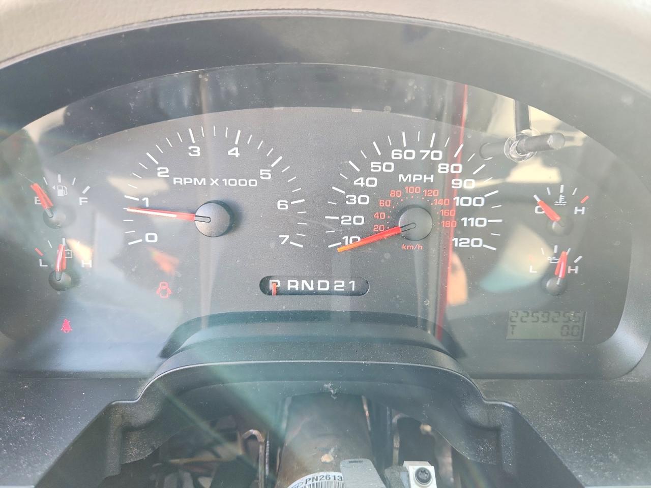 2007 Ford F150 White vin: 1FTPF12V47KC40209