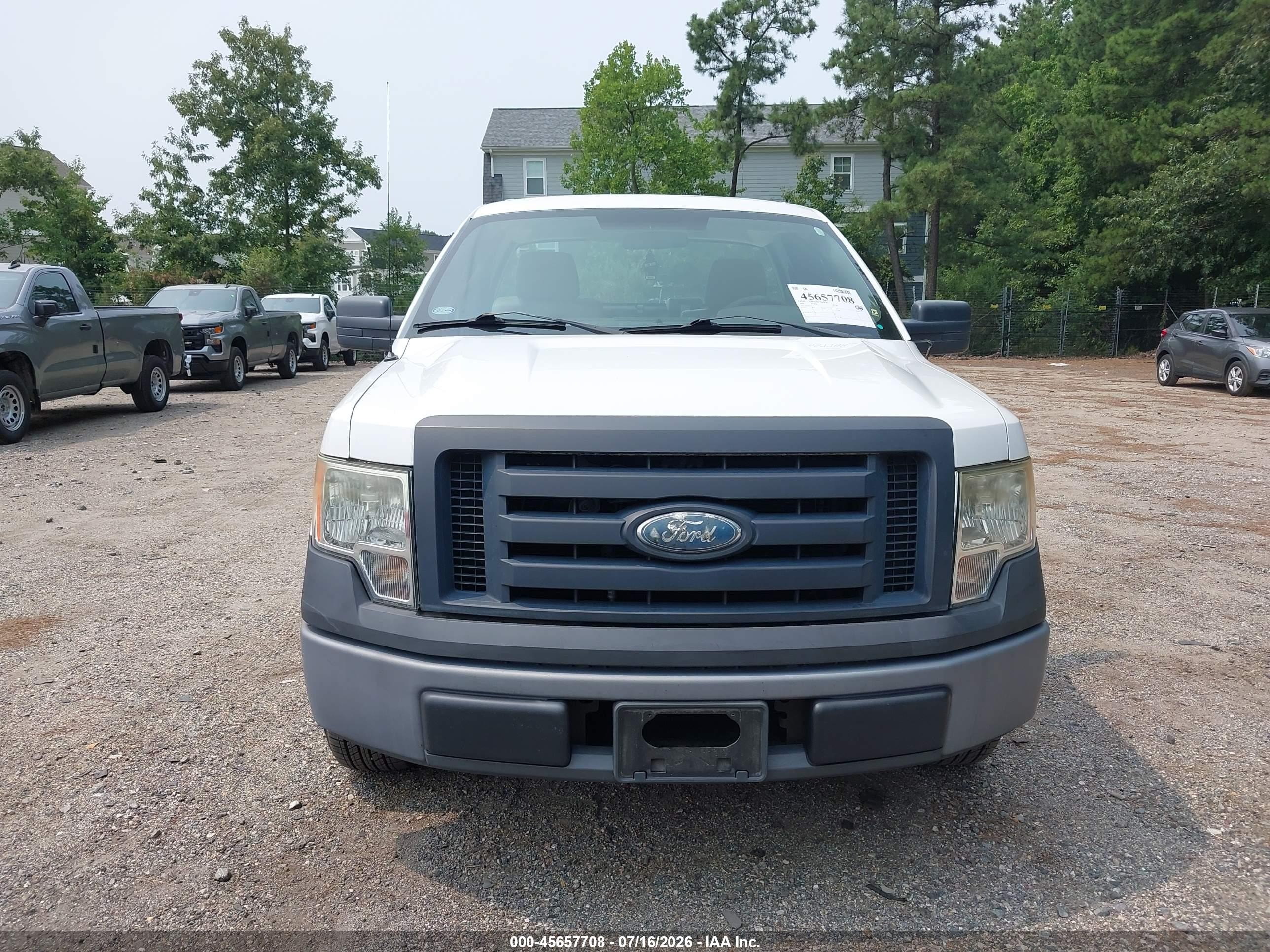 2009 Ford F-150 Xl/xl W/midbox Prep/xlt/xlt W/midbox Prep White vin: 1FTPF12V69KB13965