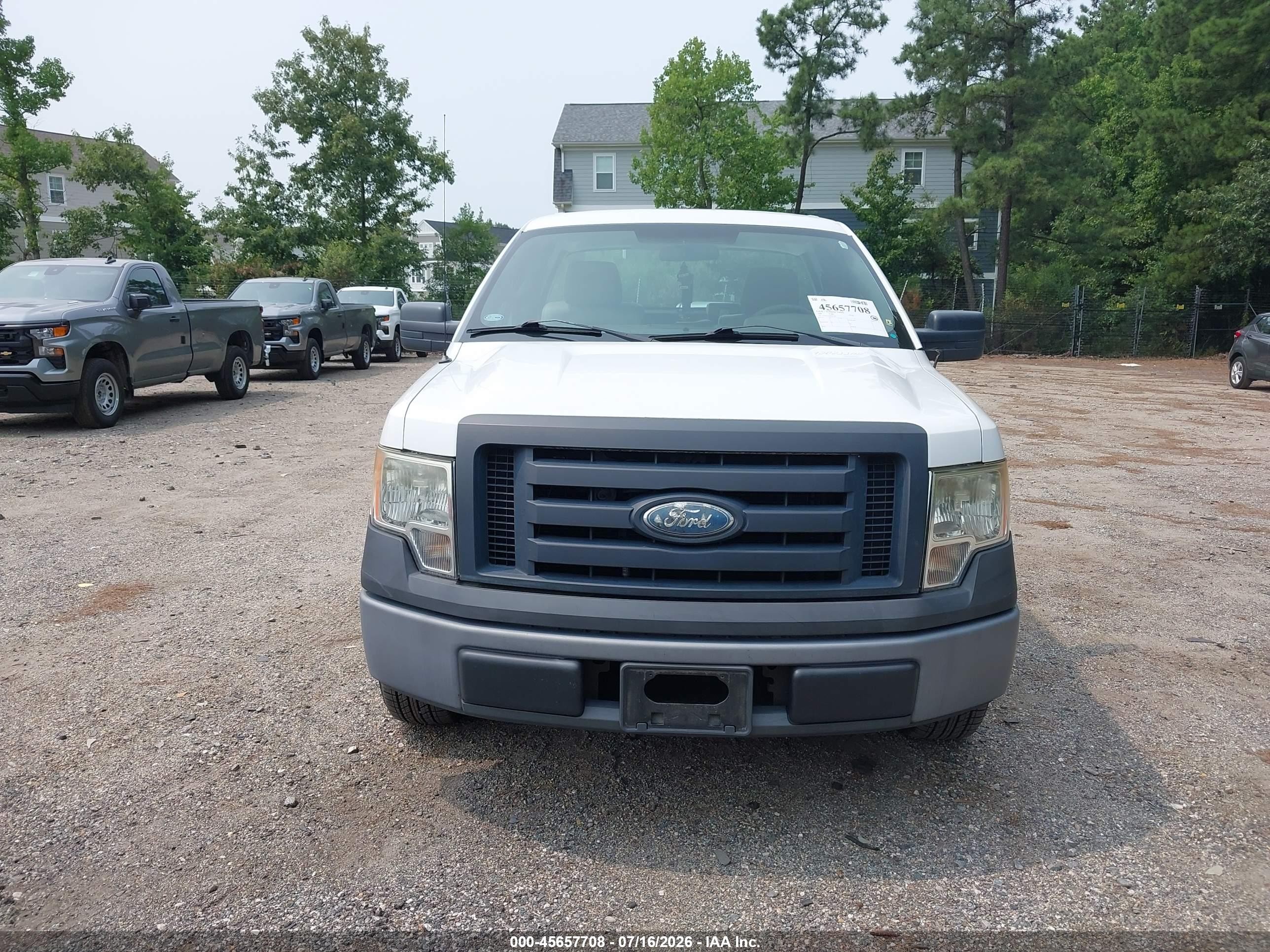 2009 Ford F-150 Xl/xl W/midbox Prep/xlt/xlt W/midbox Prep White vin: 1FTPF12V69KB13965