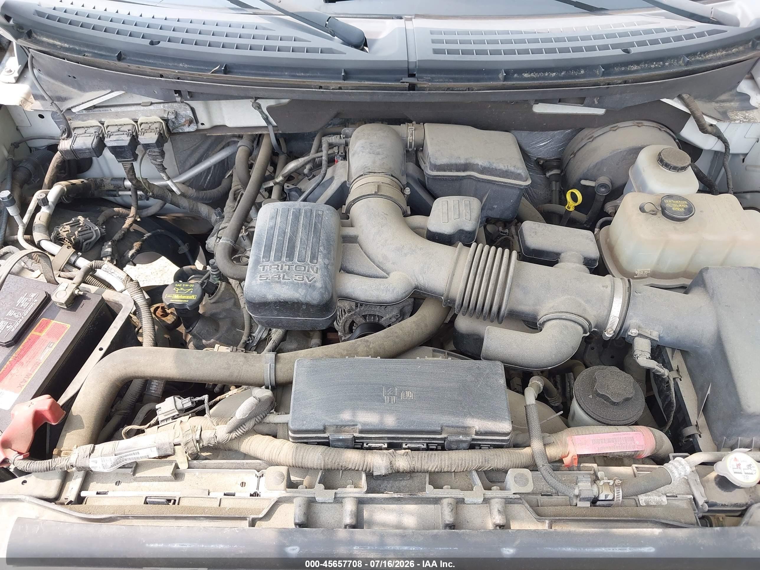 2009 Ford F-150 Xl/xl W/midbox Prep/xlt/xlt W/midbox Prep White vin: 1FTPF12V69KB13965