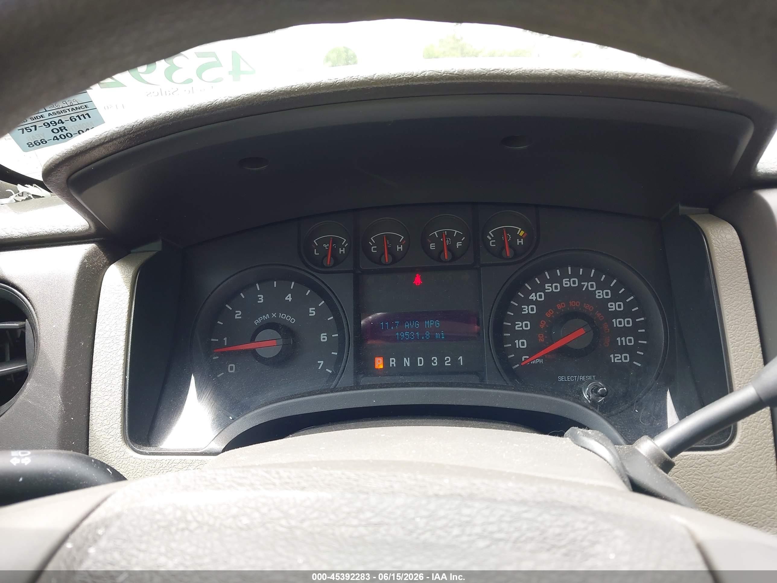 2009 Ford F-150   White vin: 1FTPF12V69KB16252