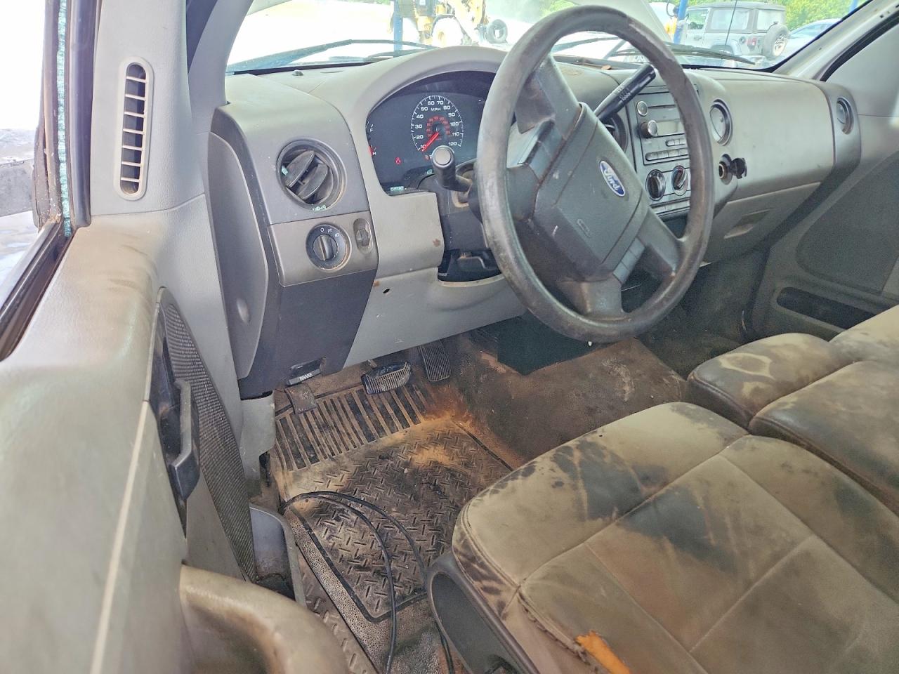 2008 Ford F150 White vin: 1FTPF12VX8KD79794