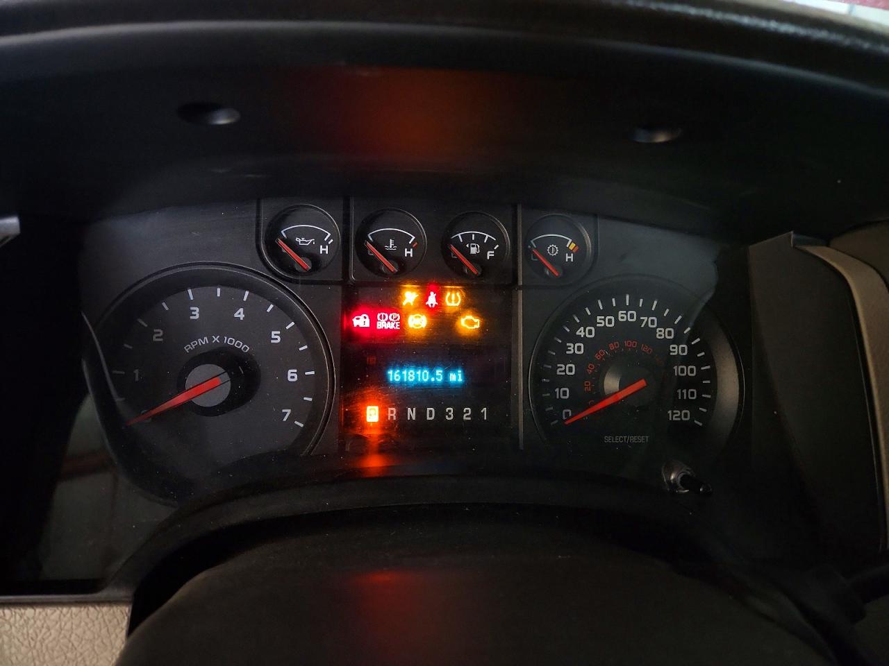 2009 Ford F150 Xl Red vin: 1FTPF14869KC32185