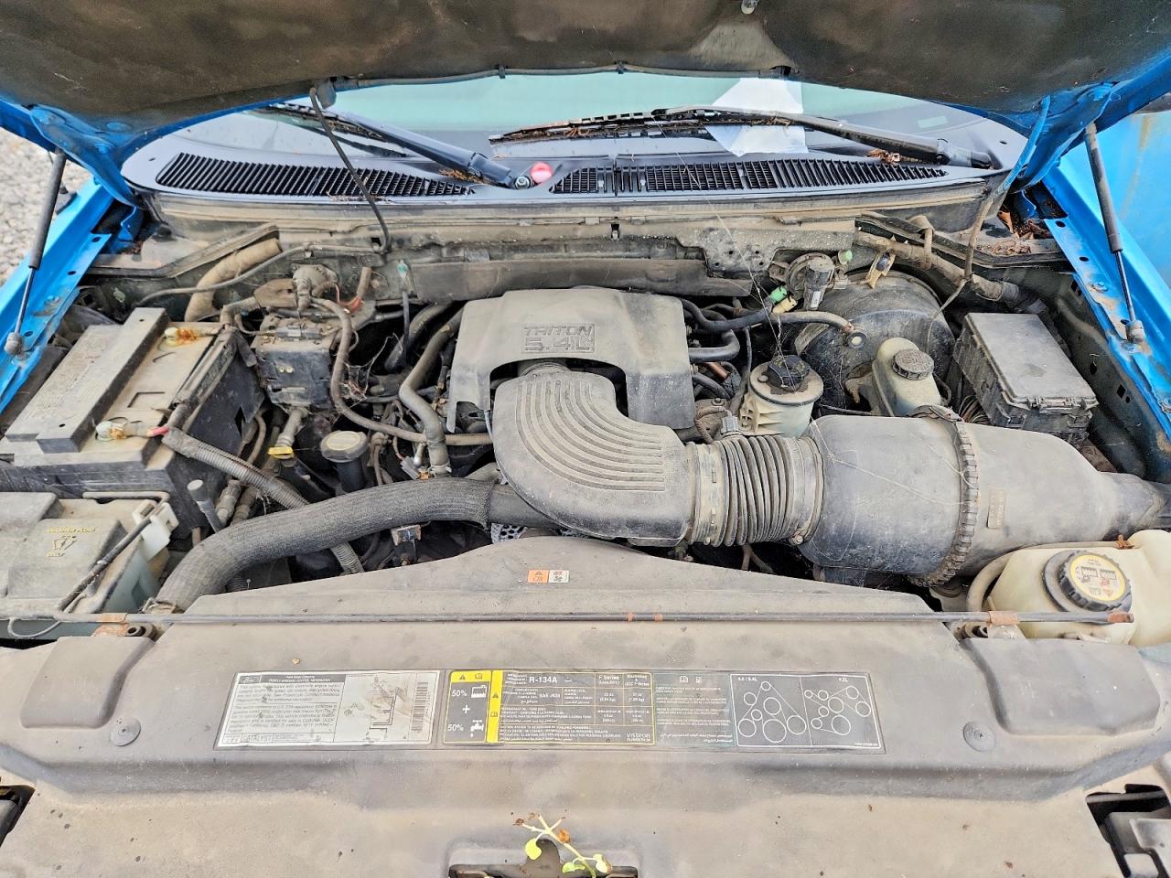 2002 Ford F150 Blue vin: 1FTPF17L92NB43750