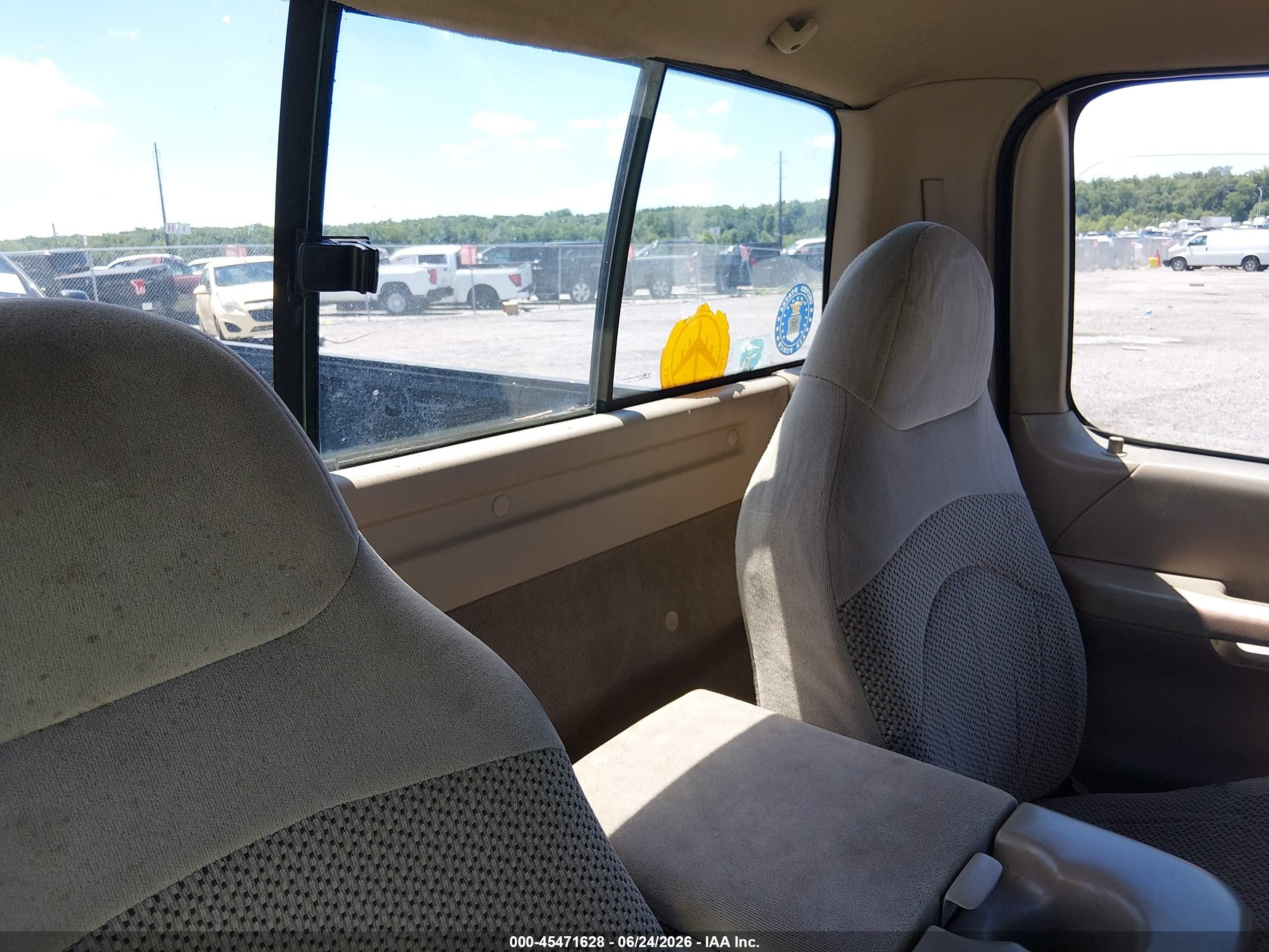 2000 Ford F-150 Work Series/xl/xlt Tan vin: 1FTPF18LXYNA27948