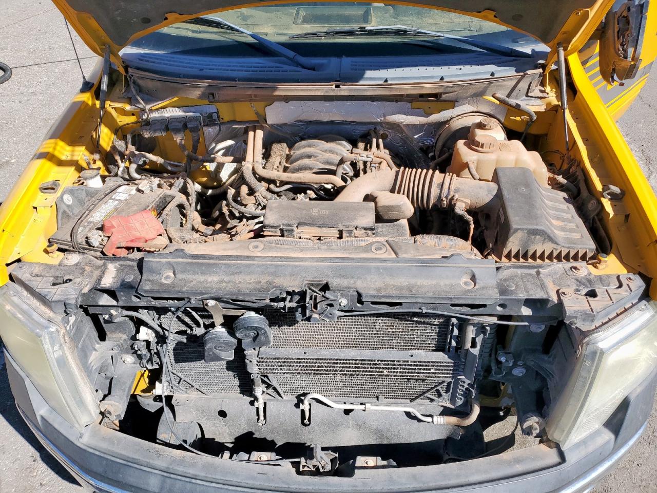 2013 Ford F150 Yellow vin: 1FTPF1CF5DKF06923