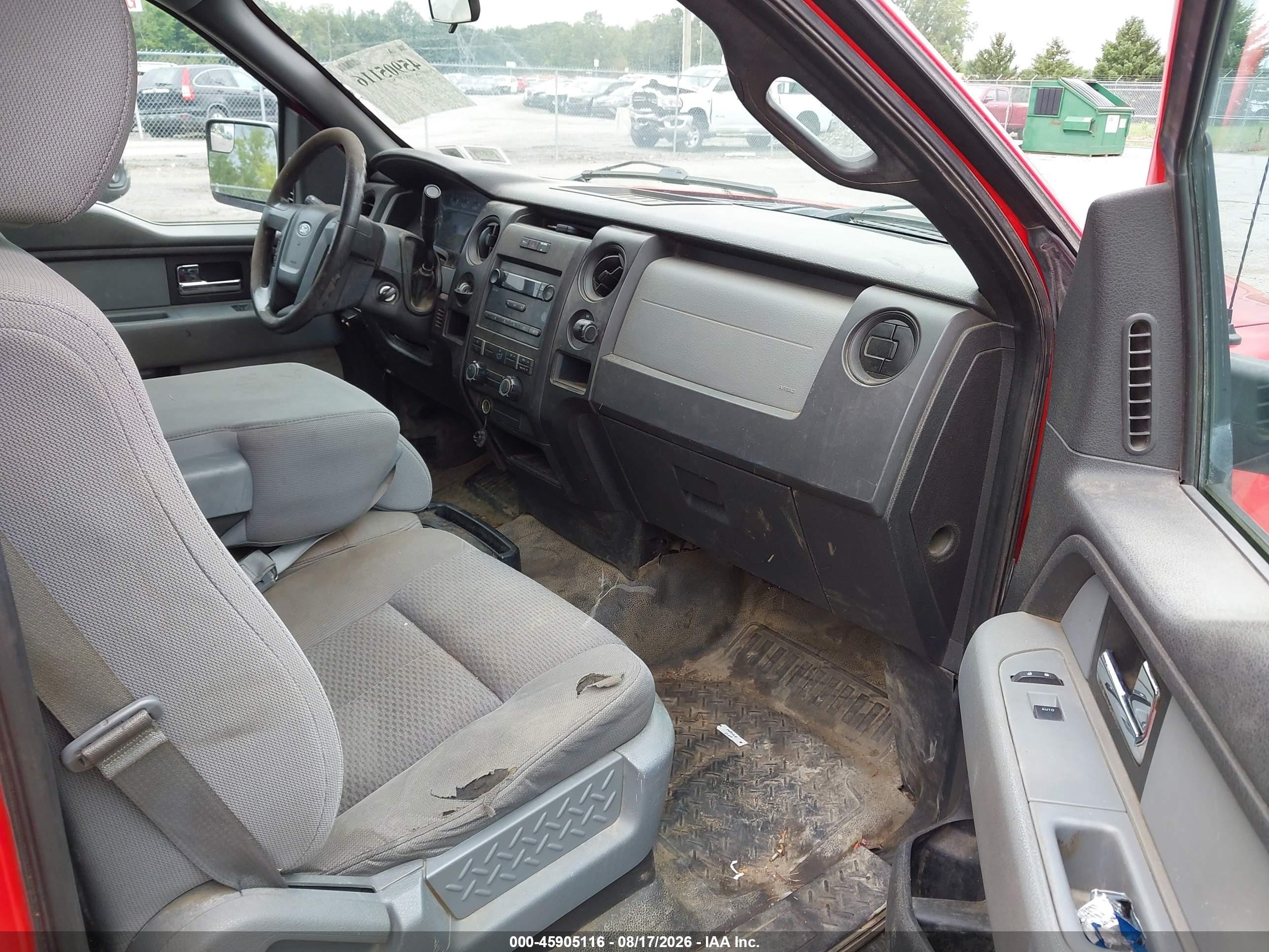 2013 Ford F-150 Xl W/hd Payload Pkg Red vin: 1FTPF1CF8DKE57412