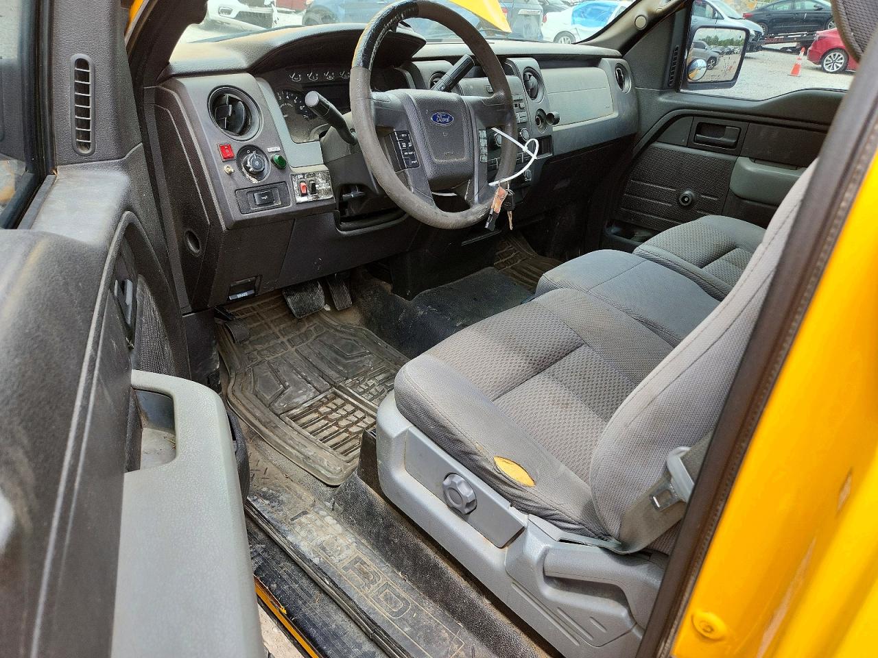 2012 Ford F150 Yellow vin: 1FTPF1CT1CKD53932