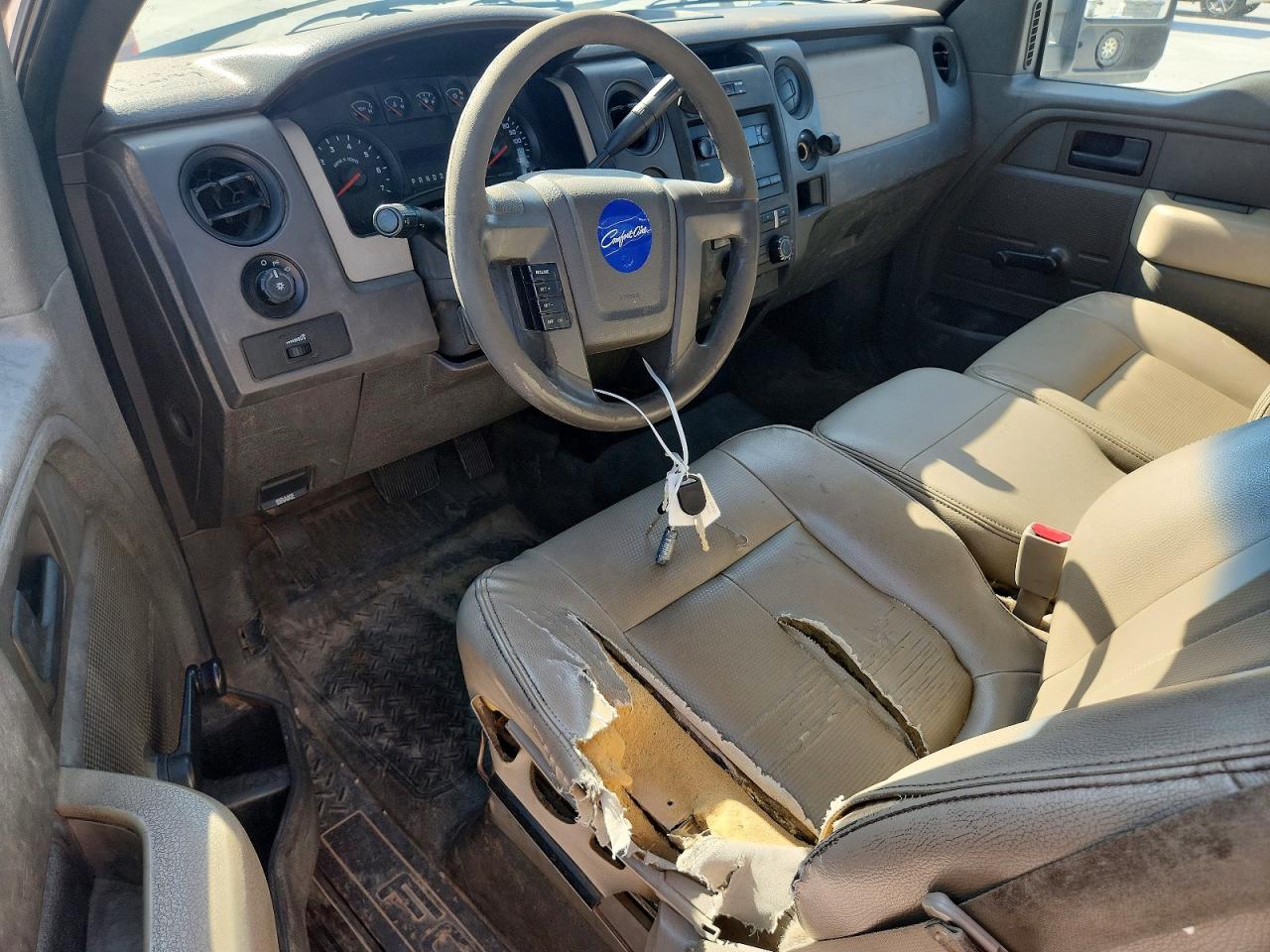 2010 Ford F150 White vin: 1FTPF1CV1AKA96964