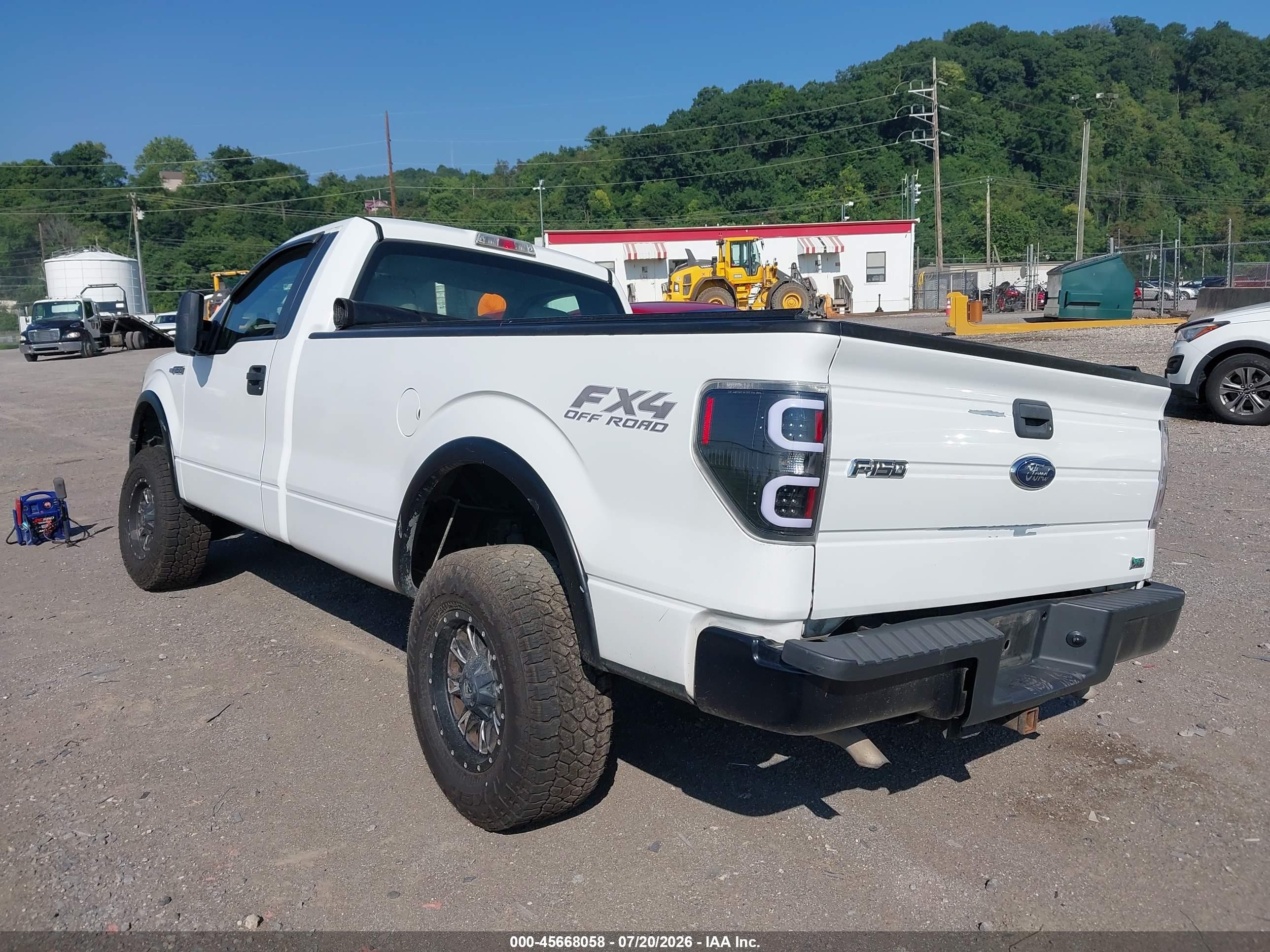 2010 Ford F-150 Xl/xl W/mid-box Prep/xlt/xlt W/mid-box Prep White vin: 1FTPF1EV2AKA89938