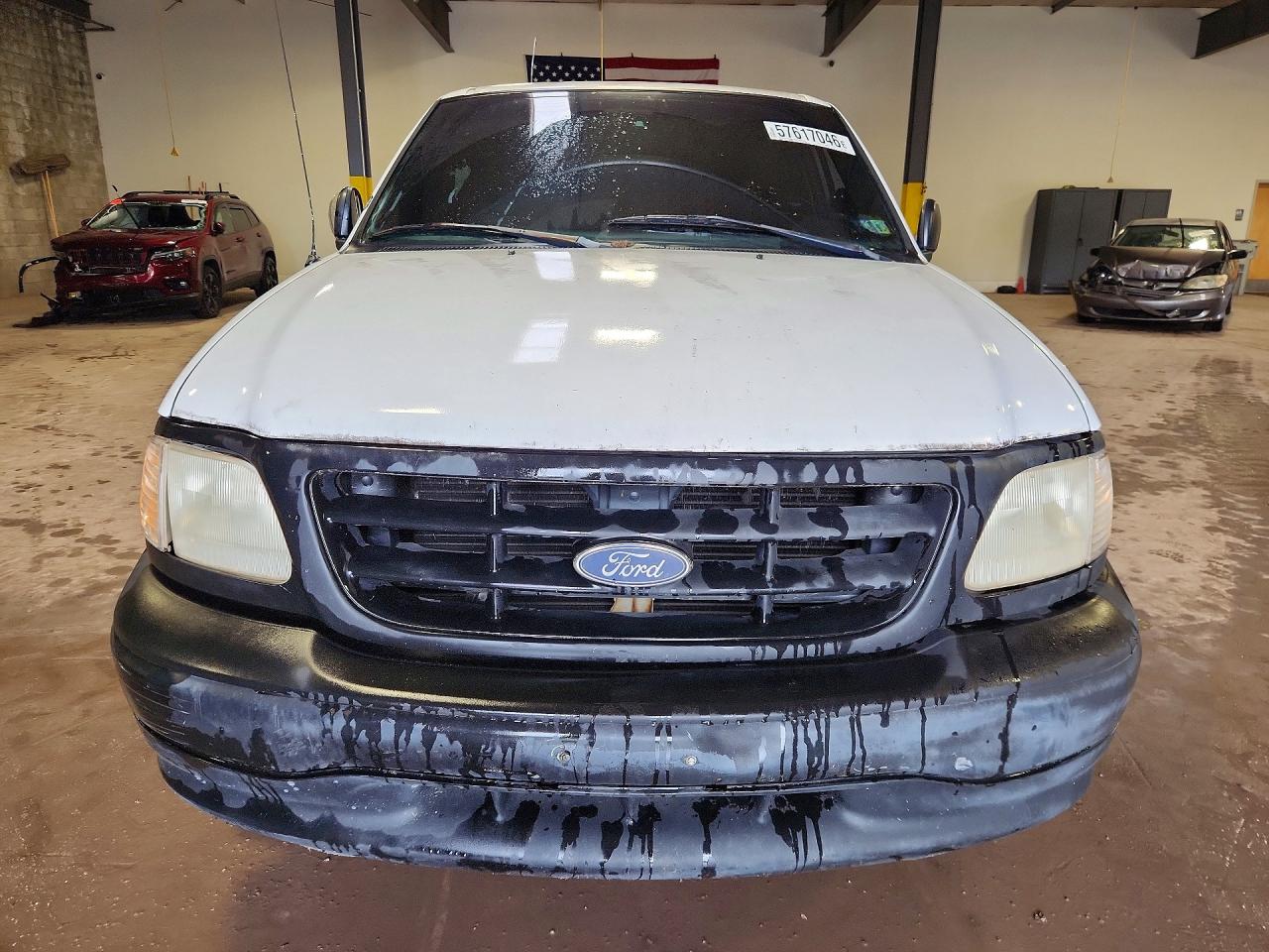 1999 Ford F250 White vin: 1FTPF27W1XNC31165