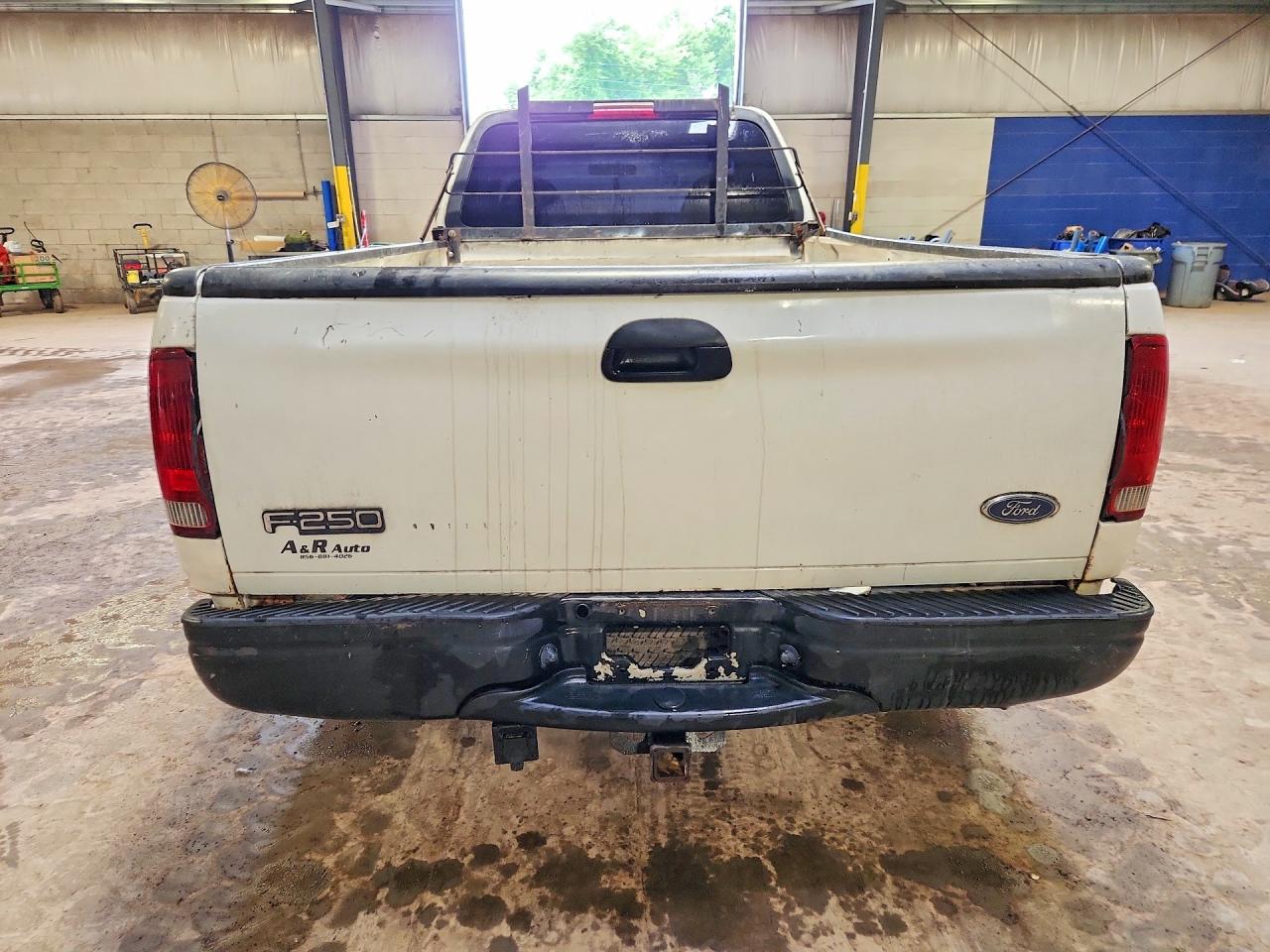 1999 Ford F250 White vin: 1FTPF27W1XNC31165
