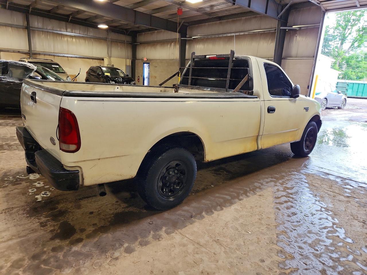 1999 Ford F250 White vin: 1FTPF27W1XNC31165