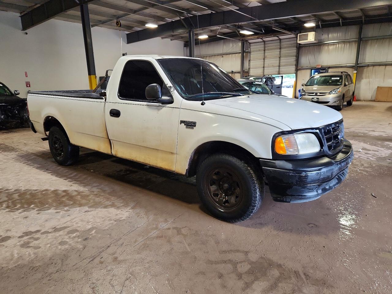 1999 Ford F250 White vin: 1FTPF27W1XNC31165