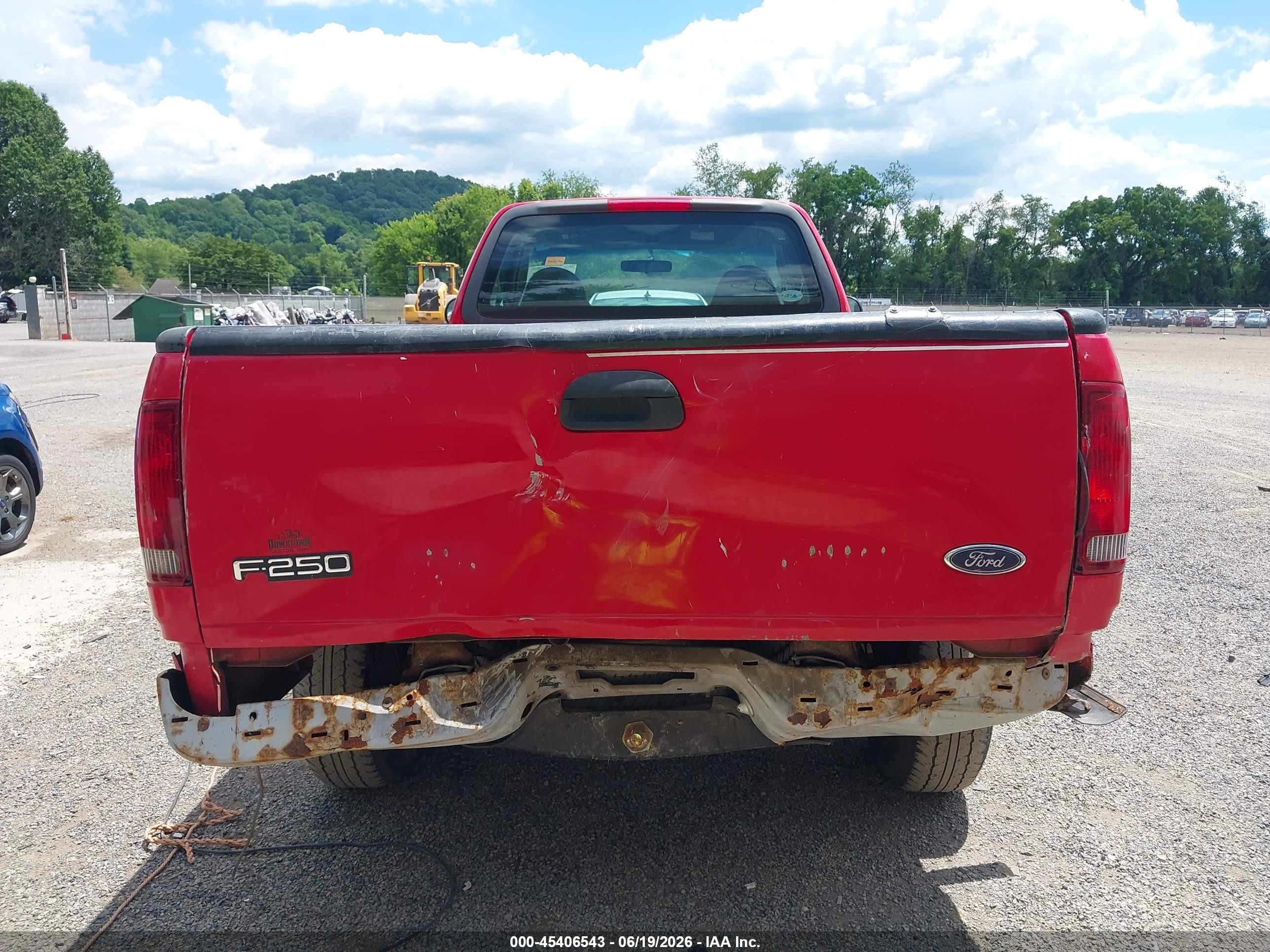 1999 Ford F-250 Lariat/work Series/xl/xlt Красный vin: 1FTPF27W4XNC02274