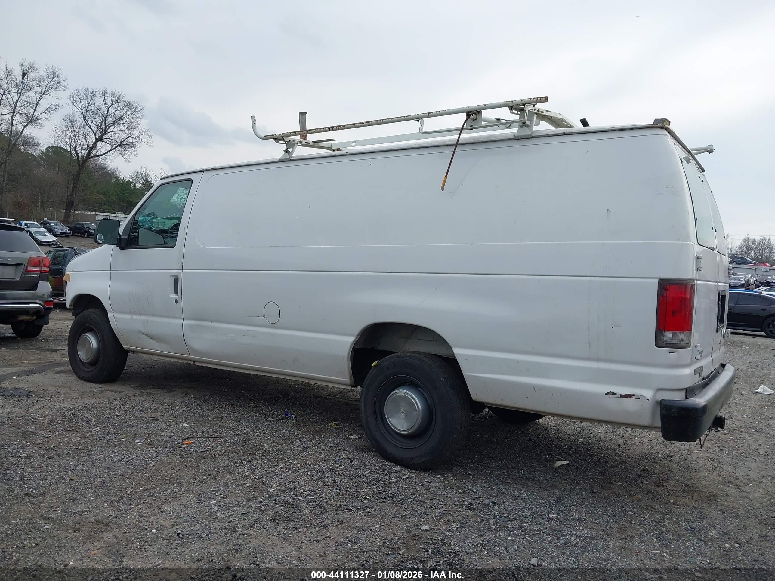 1998 Ford E-250 Commercial/recreational White vin: 1FTPS2422WHC04907