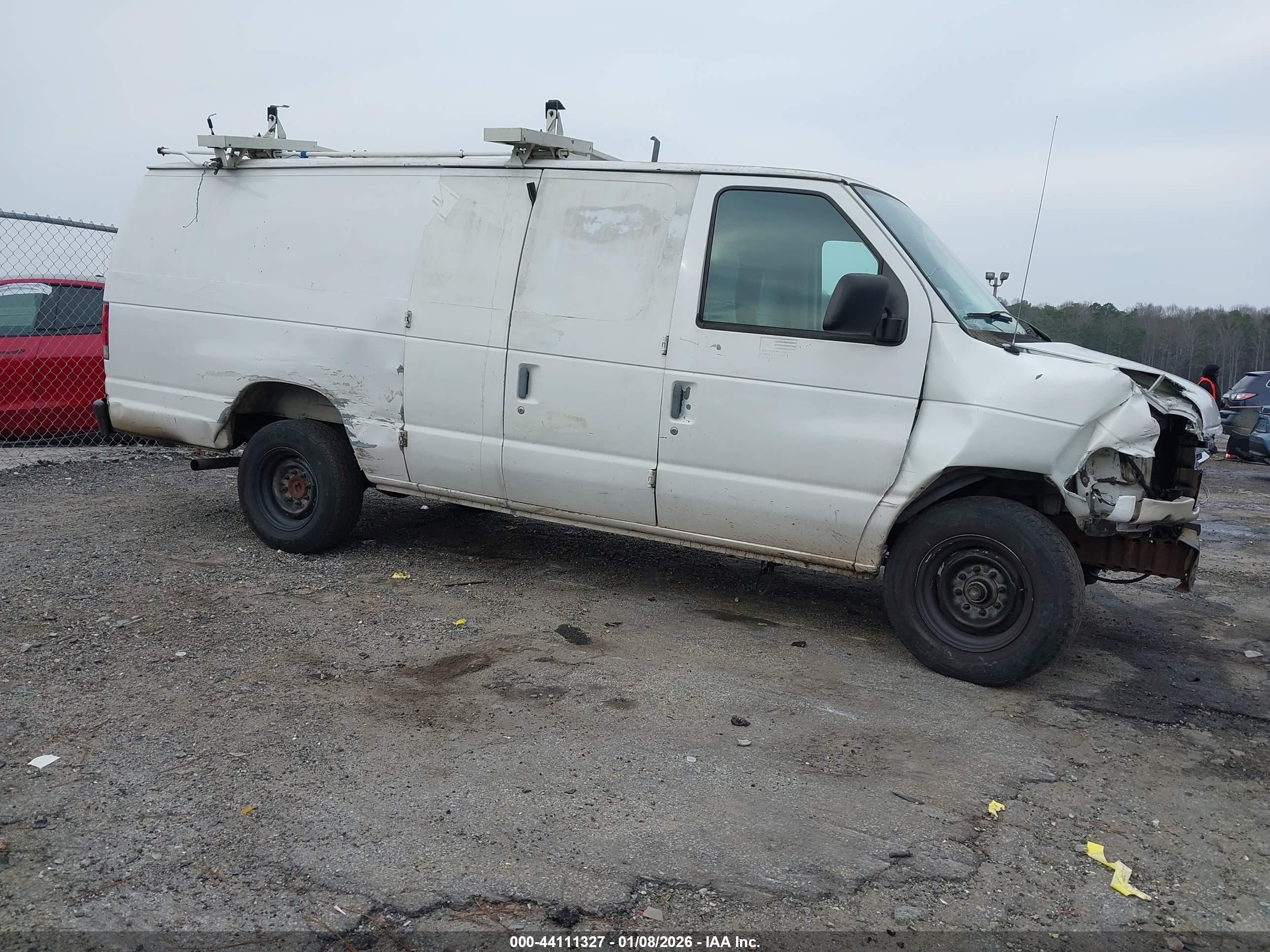 1998 Ford E-250 Commercial/recreational White vin: 1FTPS2422WHC04907