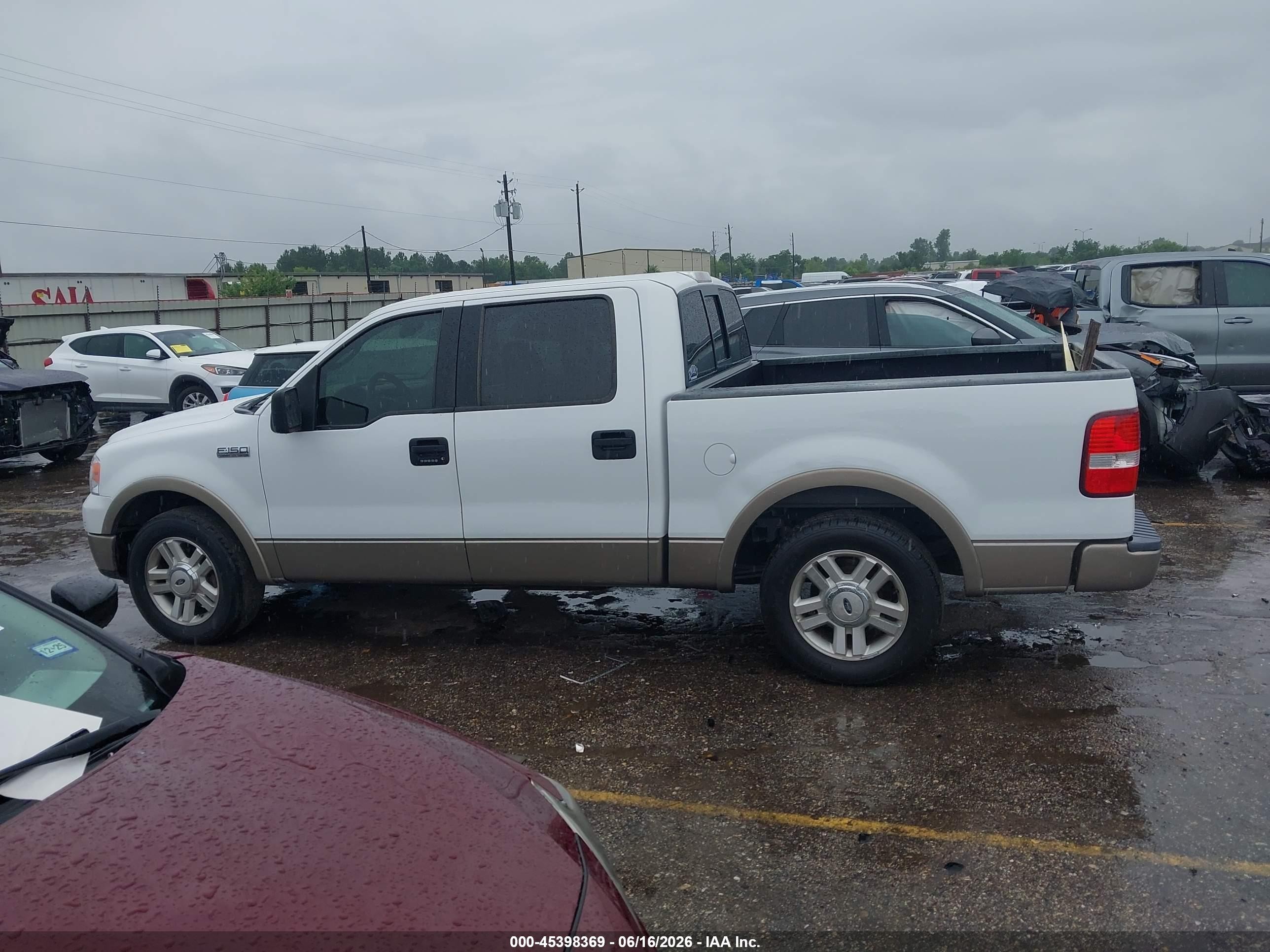 2004 Ford F-150 Lariat/xlt White vin: 1FTPW12504KD07528