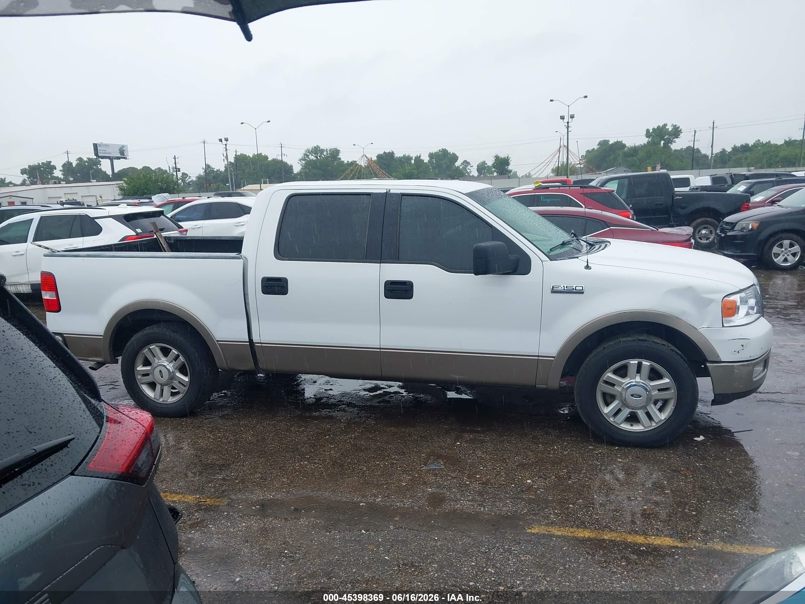 2004 Ford F-150 Lariat/xlt White vin: 1FTPW12504KD07528