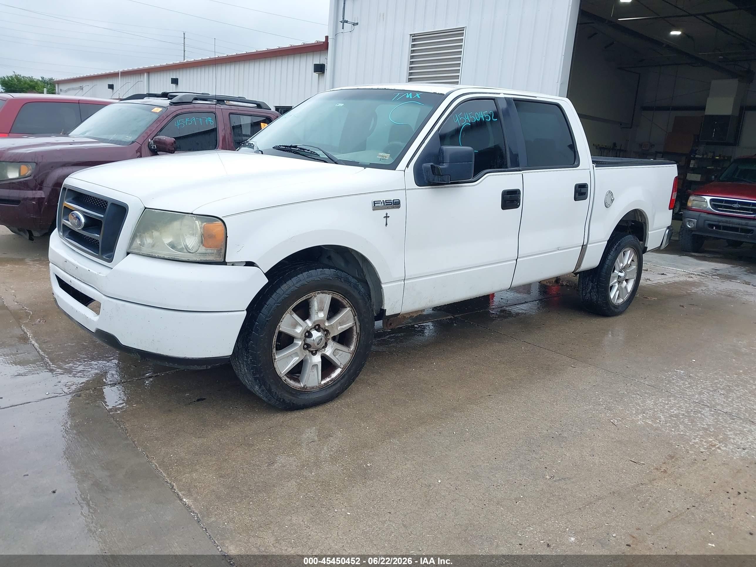 2005 Ford F-150 Lariat/xlt White vin: 1FTPW12505FA64944