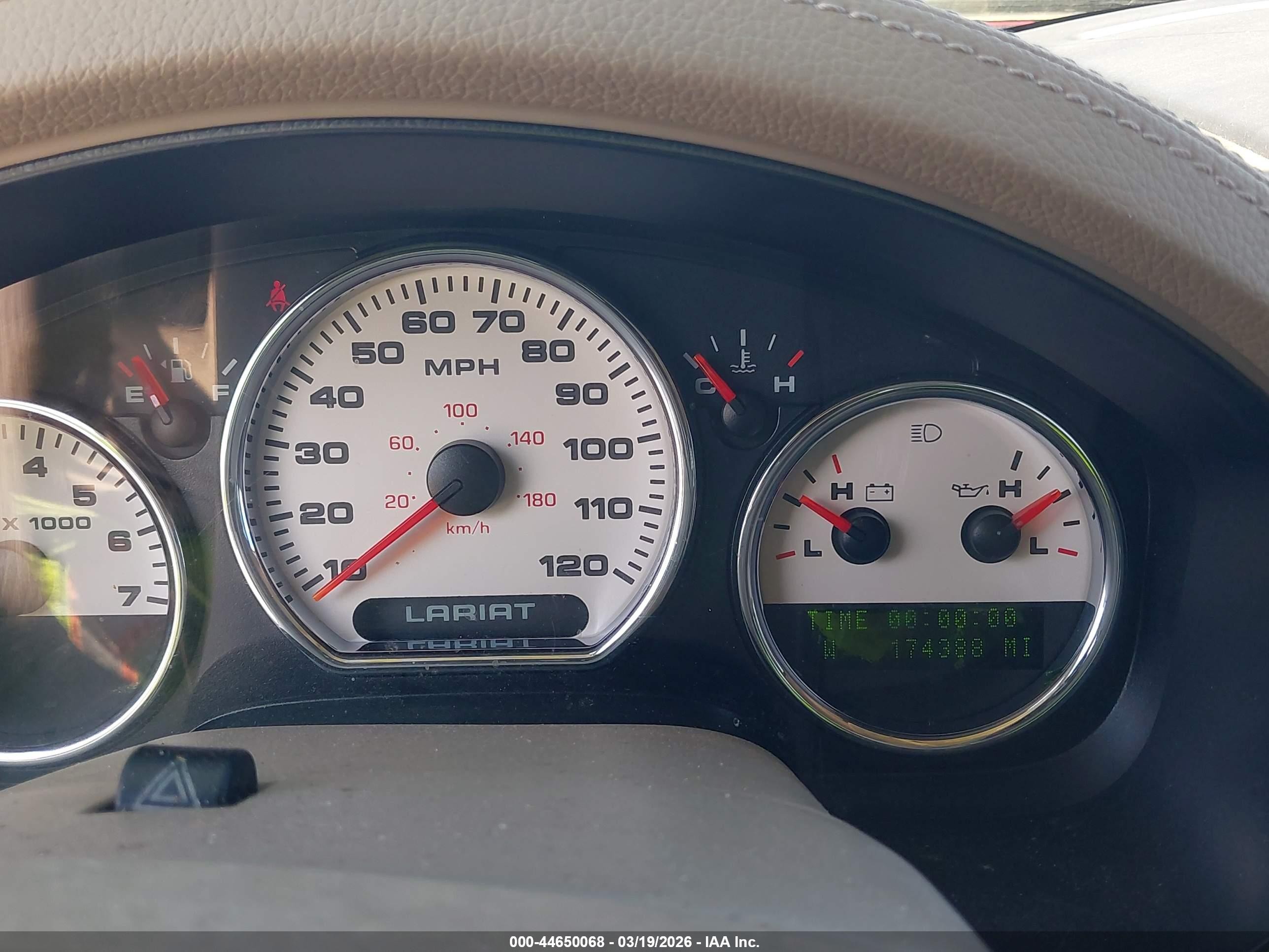 2005 Ford F-150 Lariat/xlt Red vin: 1FTPW12505FB05010