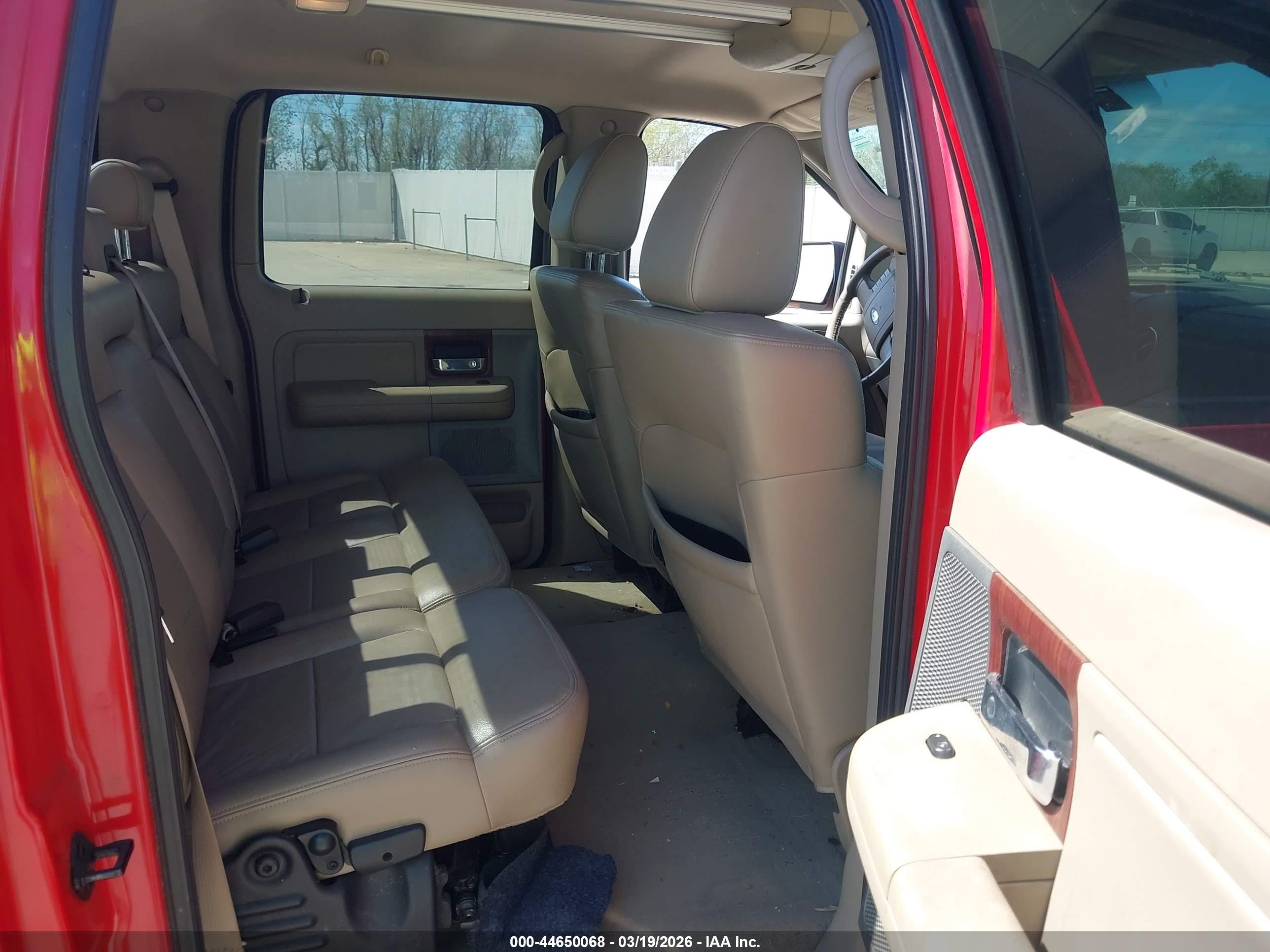 2005 Ford F-150 Lariat/xlt Red vin: 1FTPW12505FB05010