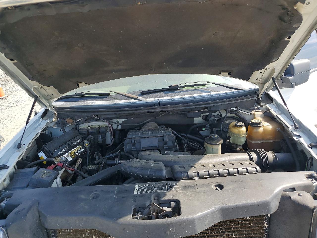 2005 Ford F150 Supercrew Белый vin: 1FTPW12505KD59324
