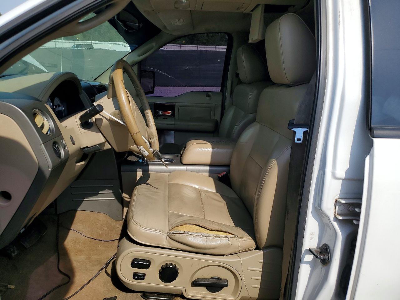2005 Ford F150 Supercrew Белый vin: 1FTPW12505KD59324