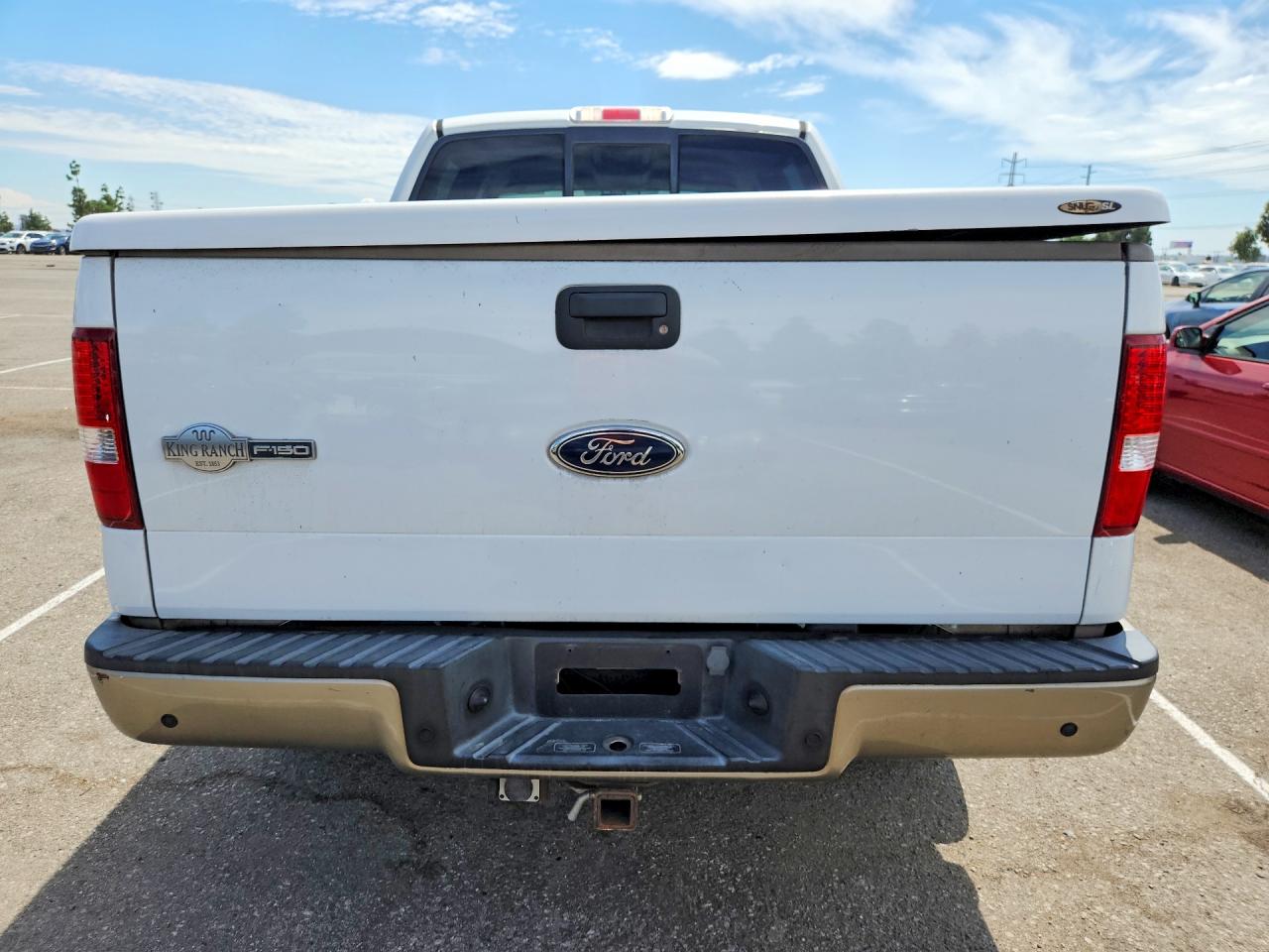 2005 Ford F150 Белый vin: 1FTPW12505KE52067